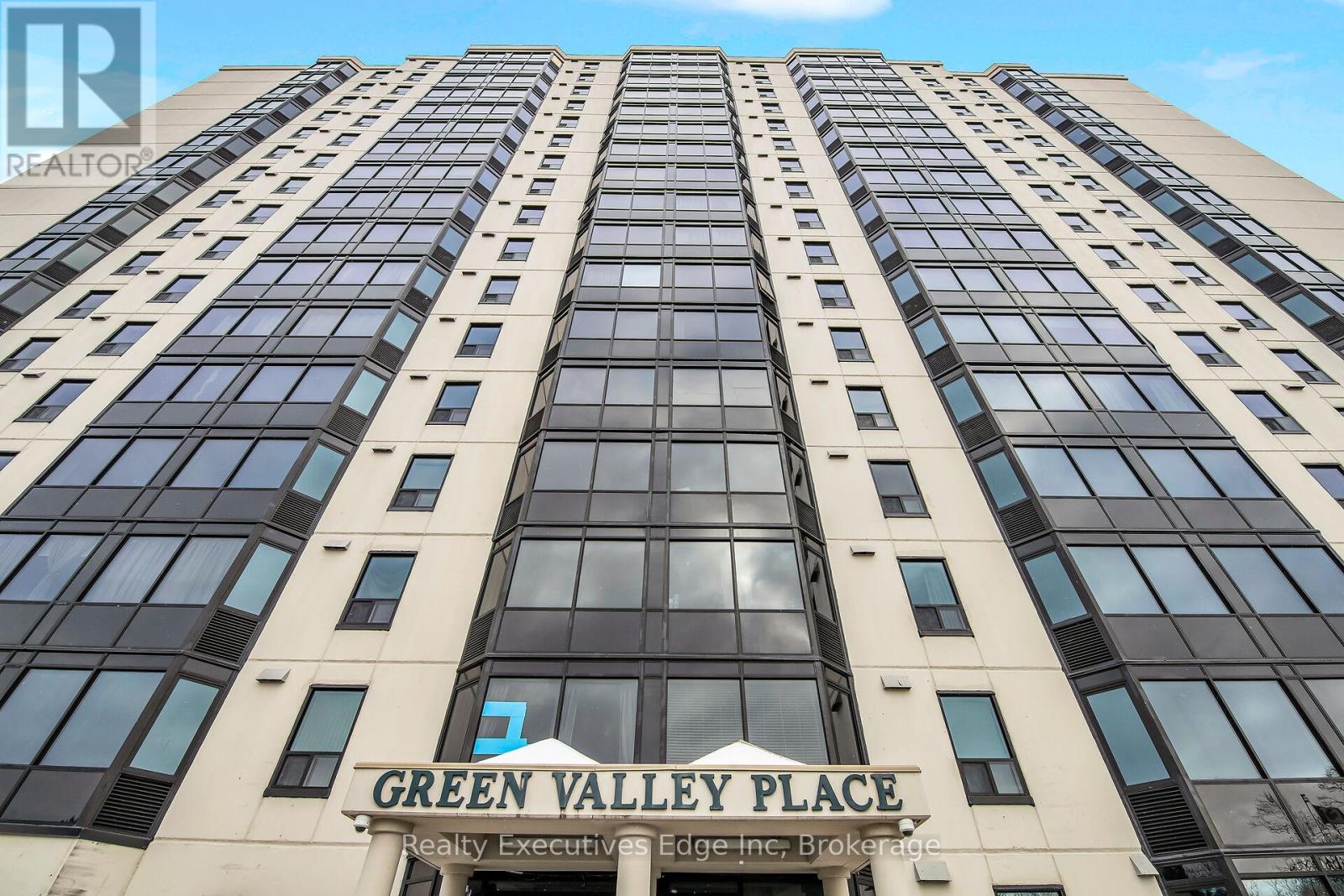 Property at 105 - 35 GREEN VALLEY DRIVE S image 1