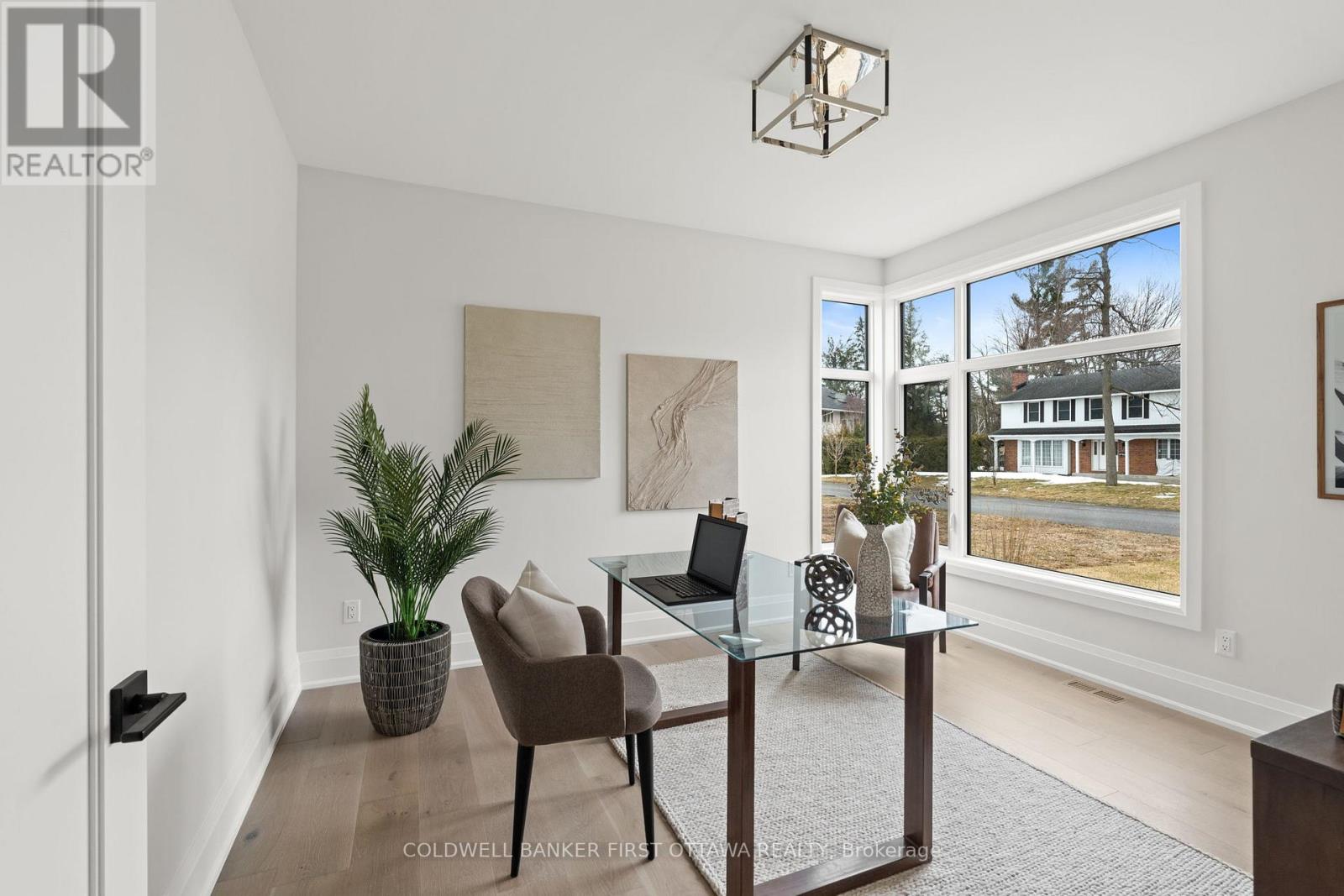 Property at 42 PARKLAND CRESCENT image 5