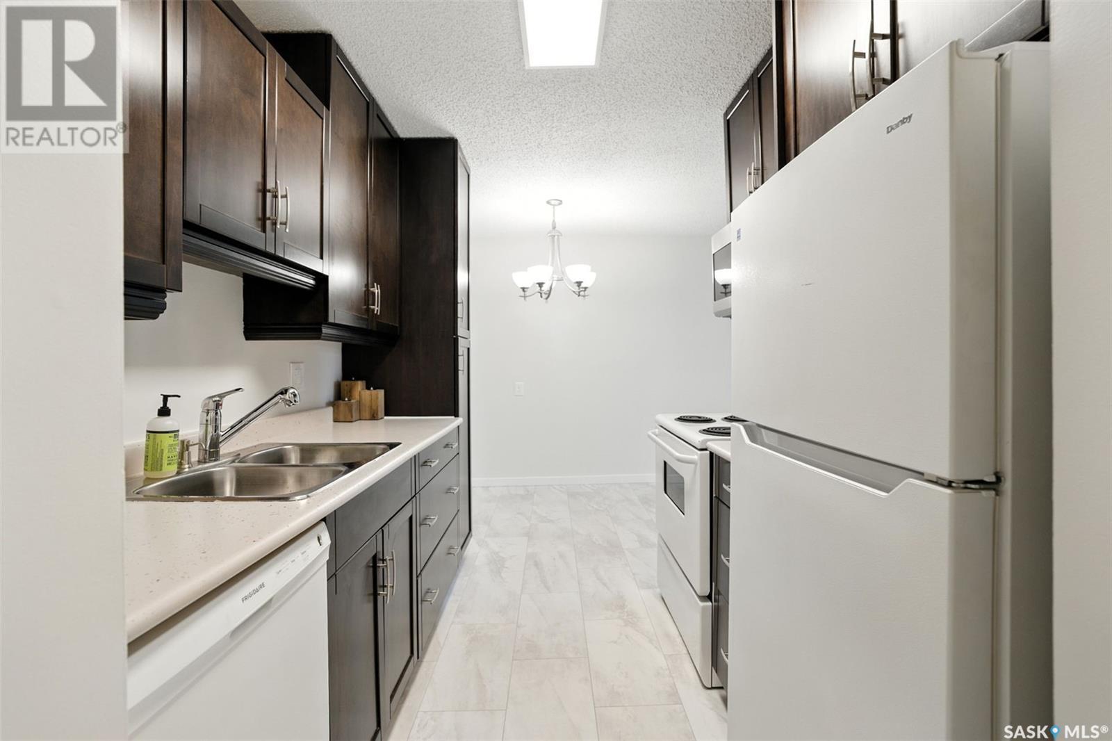 Property at 103 3302 33RD STREET W image 4