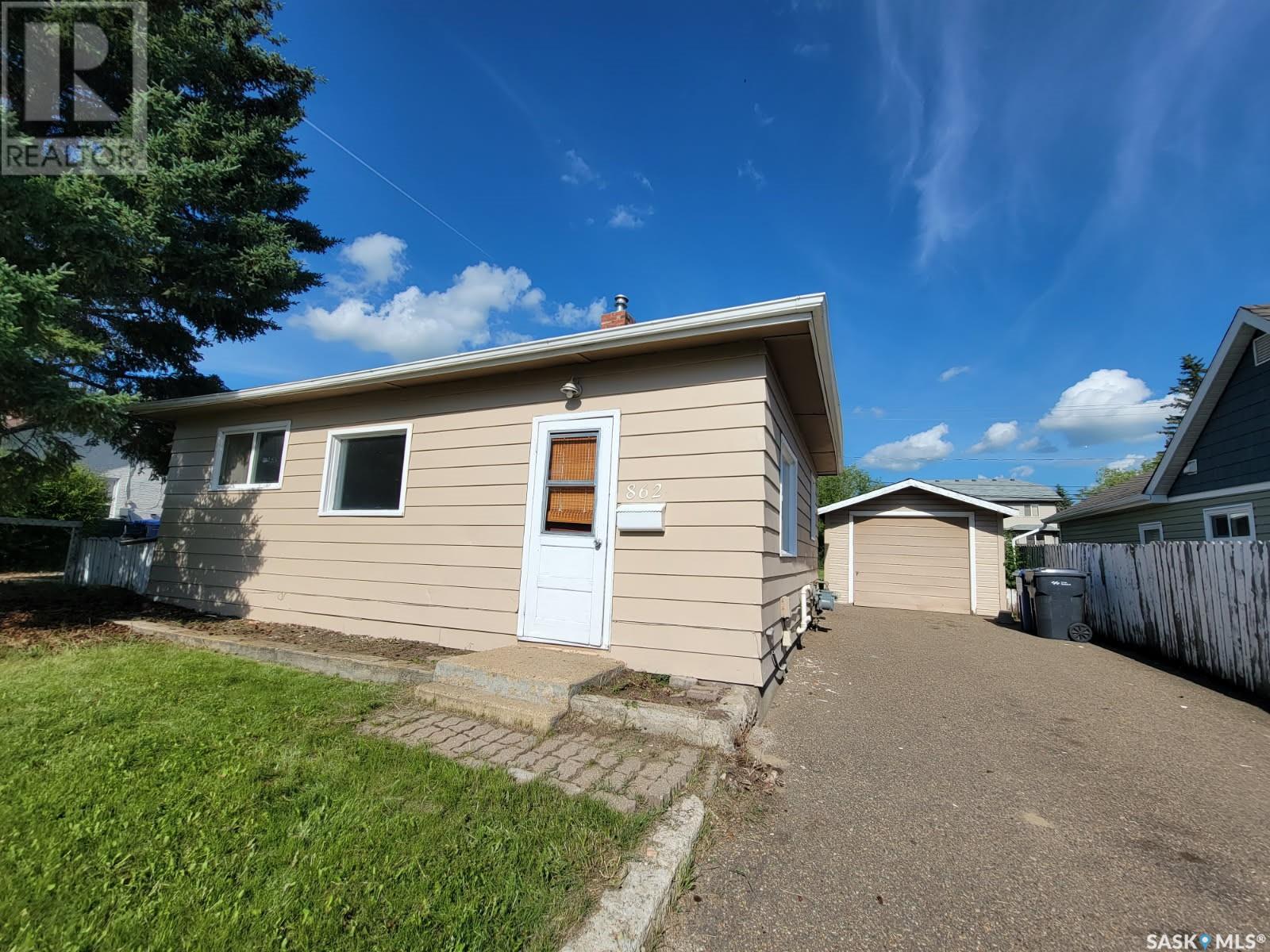 862 109th Street, North Battleford, Saskatchewan  S9A 2C9 - Photo 1 - SK011758