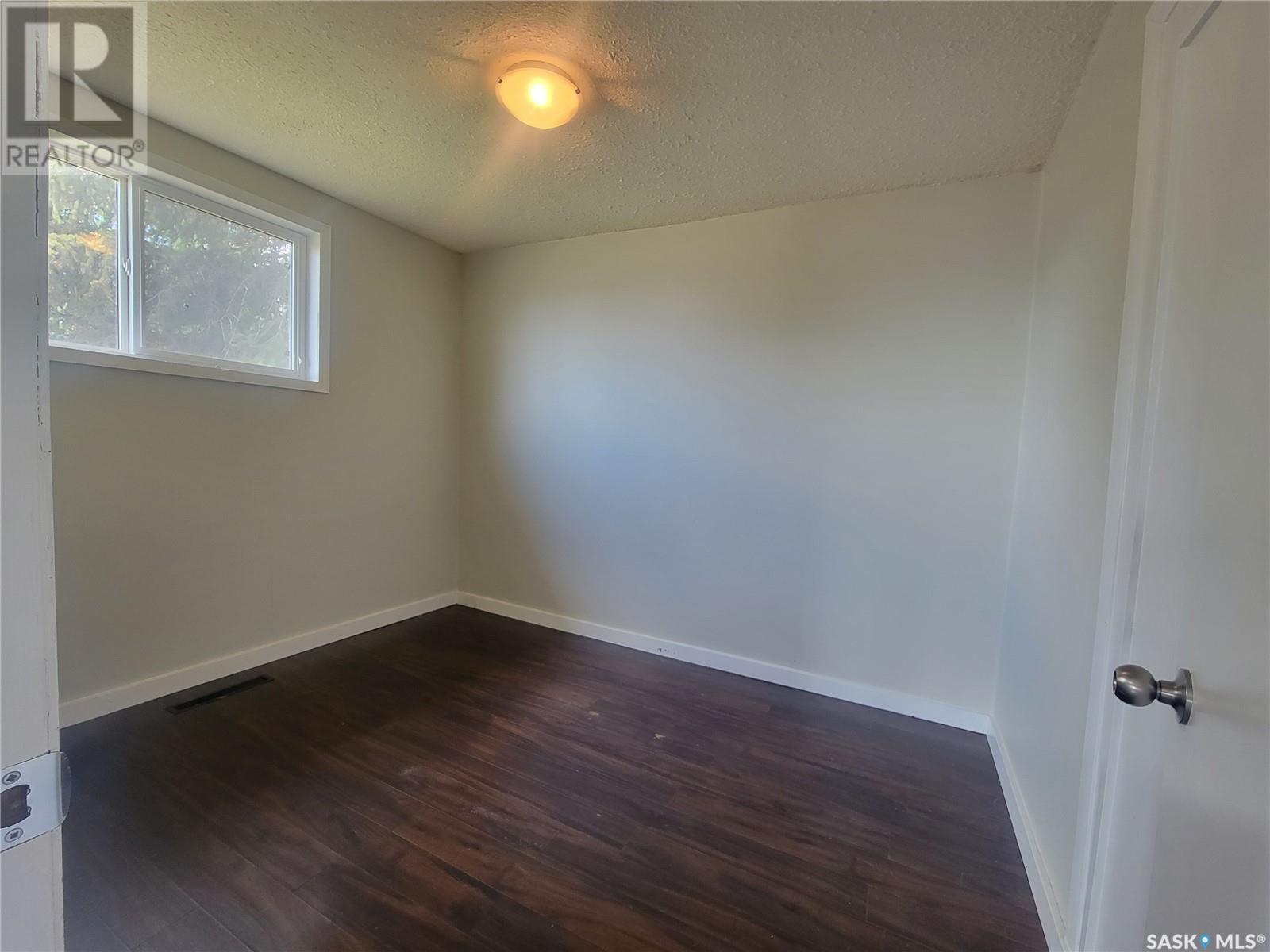 862 109th Street, North Battleford, Saskatchewan  S9A 2C9 - Photo 11 - SK011758