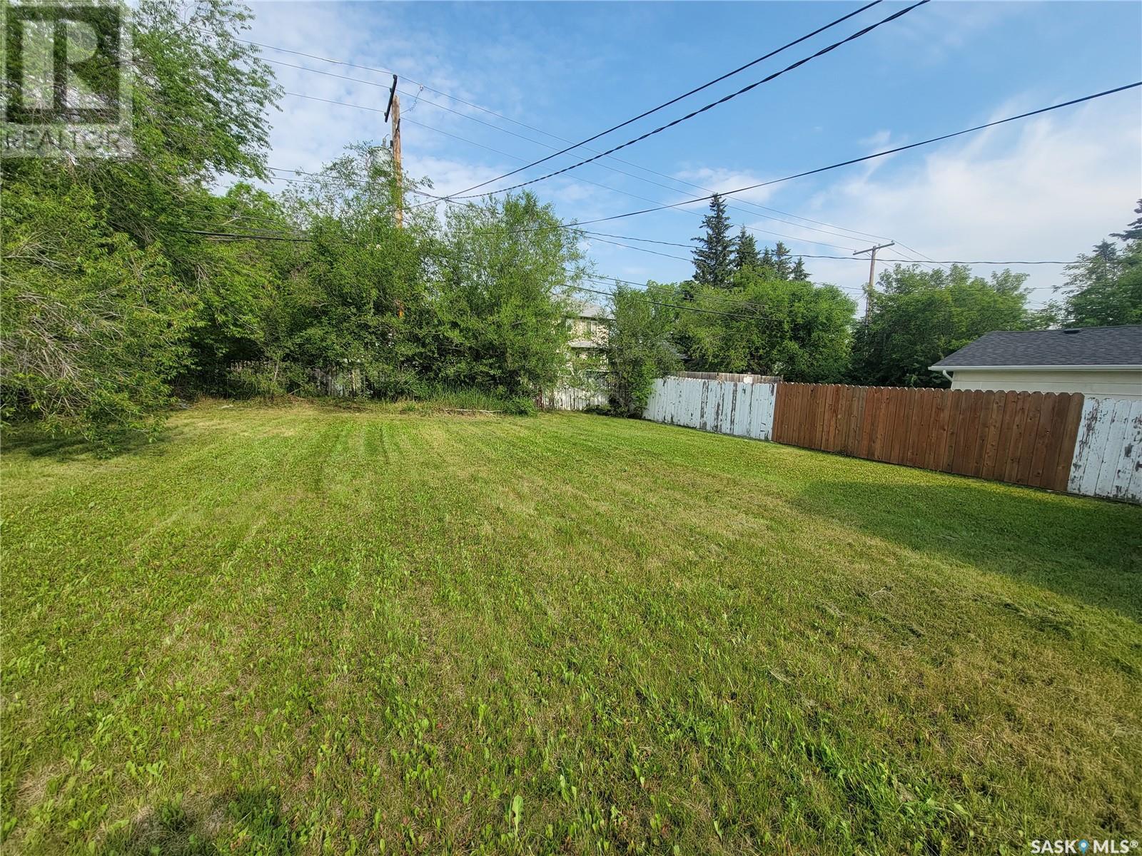862 109th Street, North Battleford, Saskatchewan  S9A 2C9 - Photo 2 - SK011758