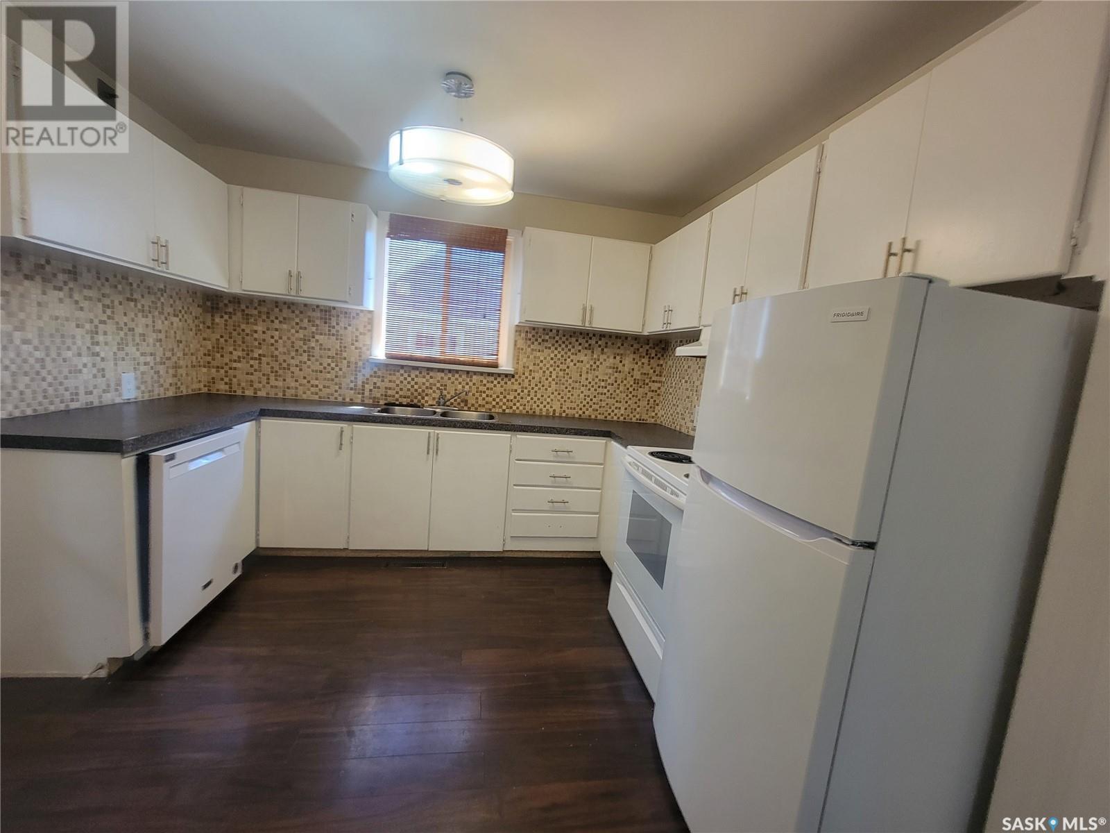 862 109th Street, North Battleford, Saskatchewan  S9A 2C9 - Photo 4 - SK011758