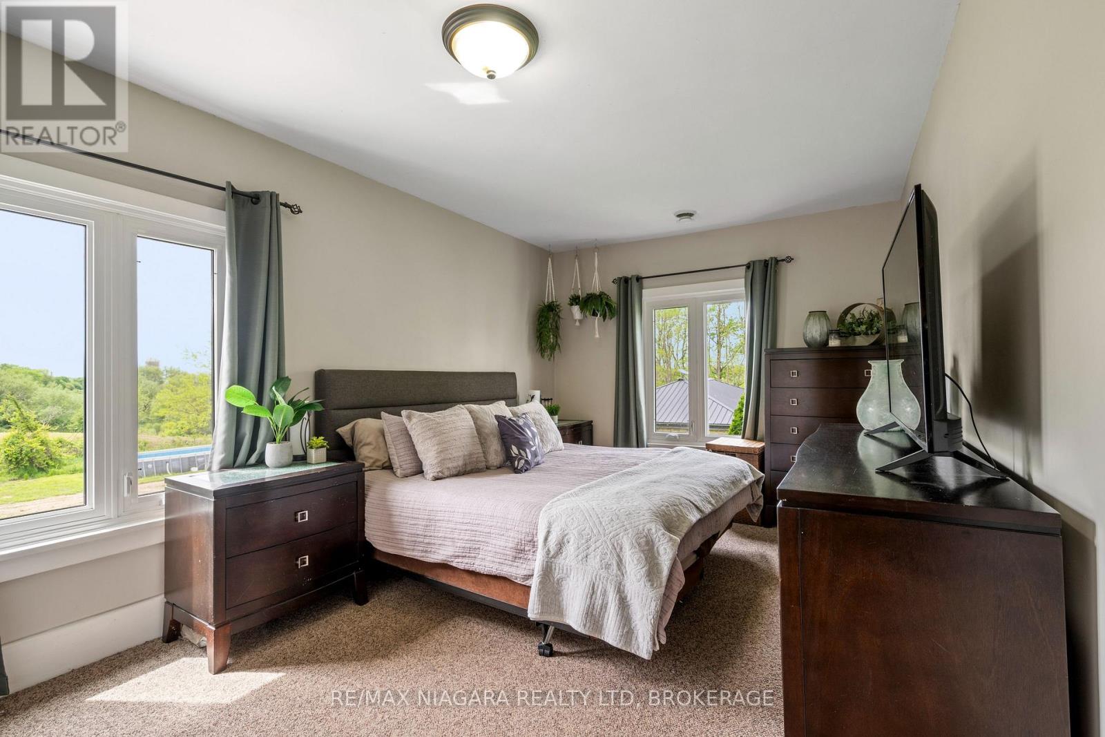 2636 Merrittville Highway, Thorold (Cataract Road), Ontario  L0S 1E6 - Photo 16 - X12267964