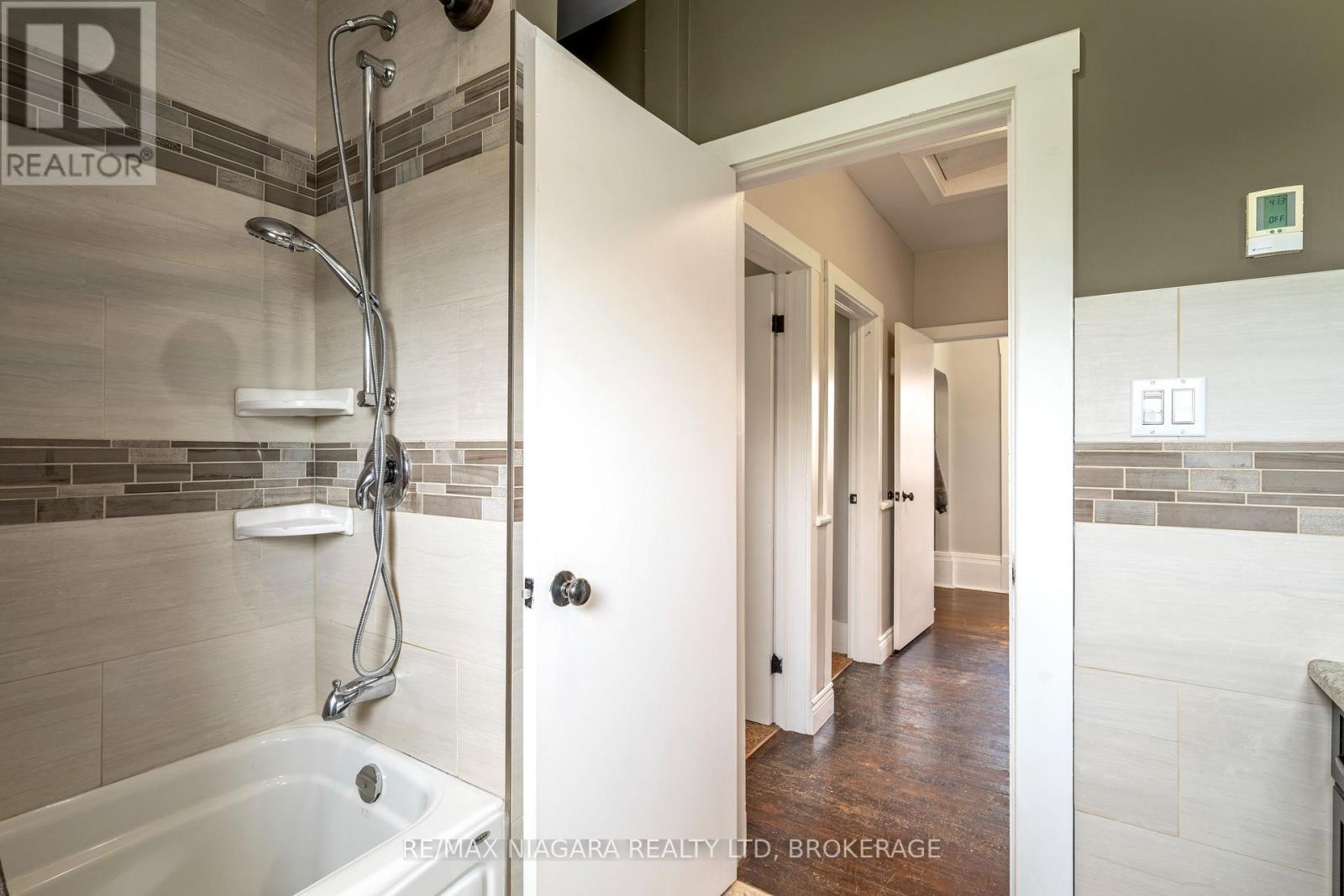 2636 Merrittville Highway, Thorold (Cataract Road), Ontario  L0S 1E6 - Photo 19 - X12267964