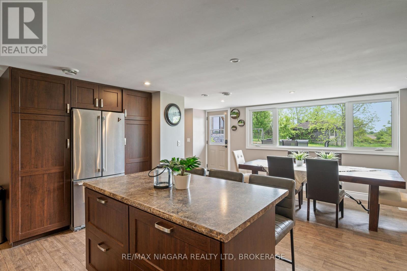 2636 Merrittville Highway, Thorold (Cataract Road), Ontario  L0S 1E6 - Photo 12 - X12267964