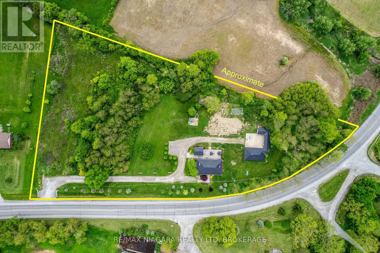 2636 Merrittville Highway, Thorold (Cataract Road), Ontario  L0S 1E6 - Photo 5 - X12267964