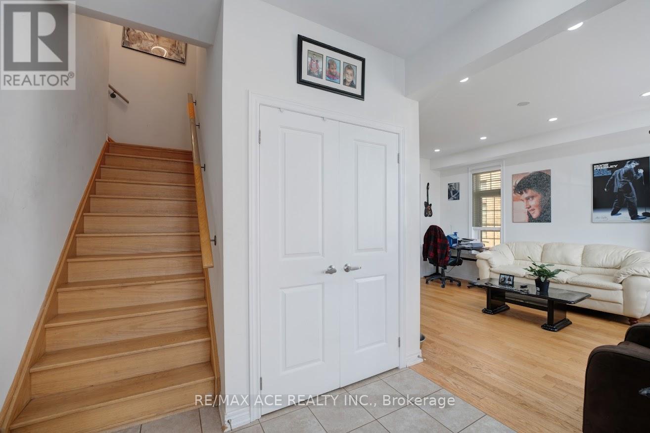 37 Summer Breeze Drive, Quinte West, Ontario  K0K 1H0 - Photo 14 - X12270148
