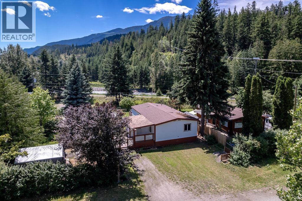 243 E Avenue, kaslo, British Columbia
