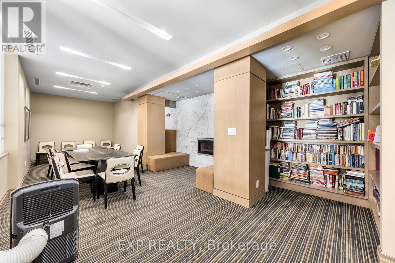 210 - 500 St Clair Avenue W, Toronto (Humewood-Cedarvale), Ontario  M6C 1A8 - Photo 14 - C12270410