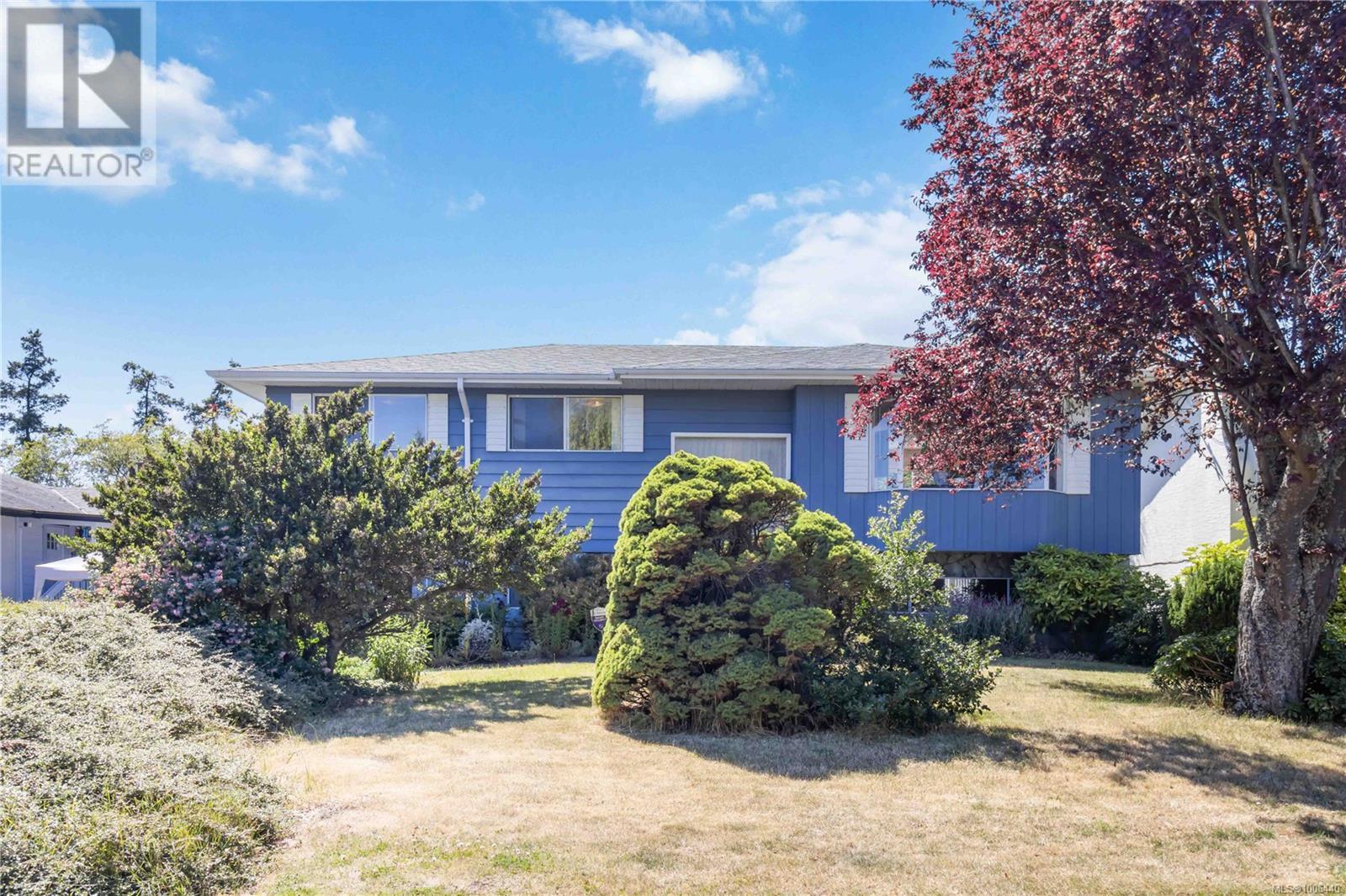 Property at 9924 Bessredge Pl image 2