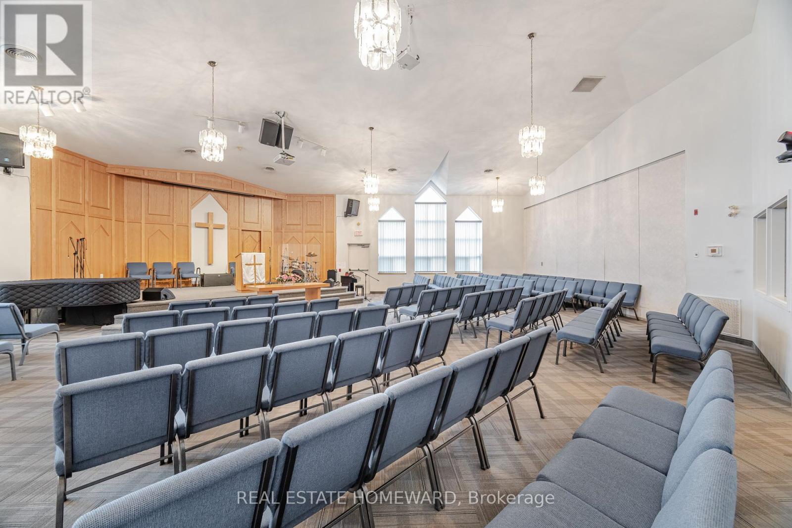 2 Morningview Trail, Toronto, Ontario  M1B 5A8 - Photo 11 - E12270241