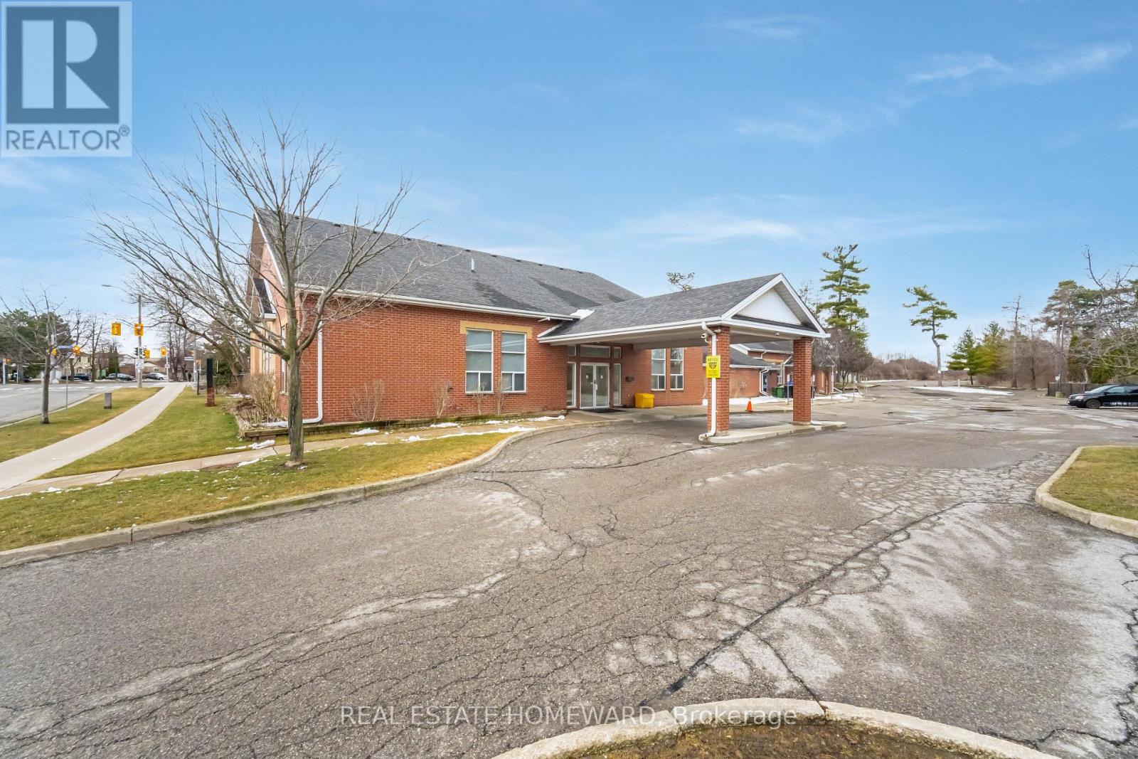 2 Morningview Trail, Toronto, Ontario  M1B 5A8 - Photo 7 - E12270241