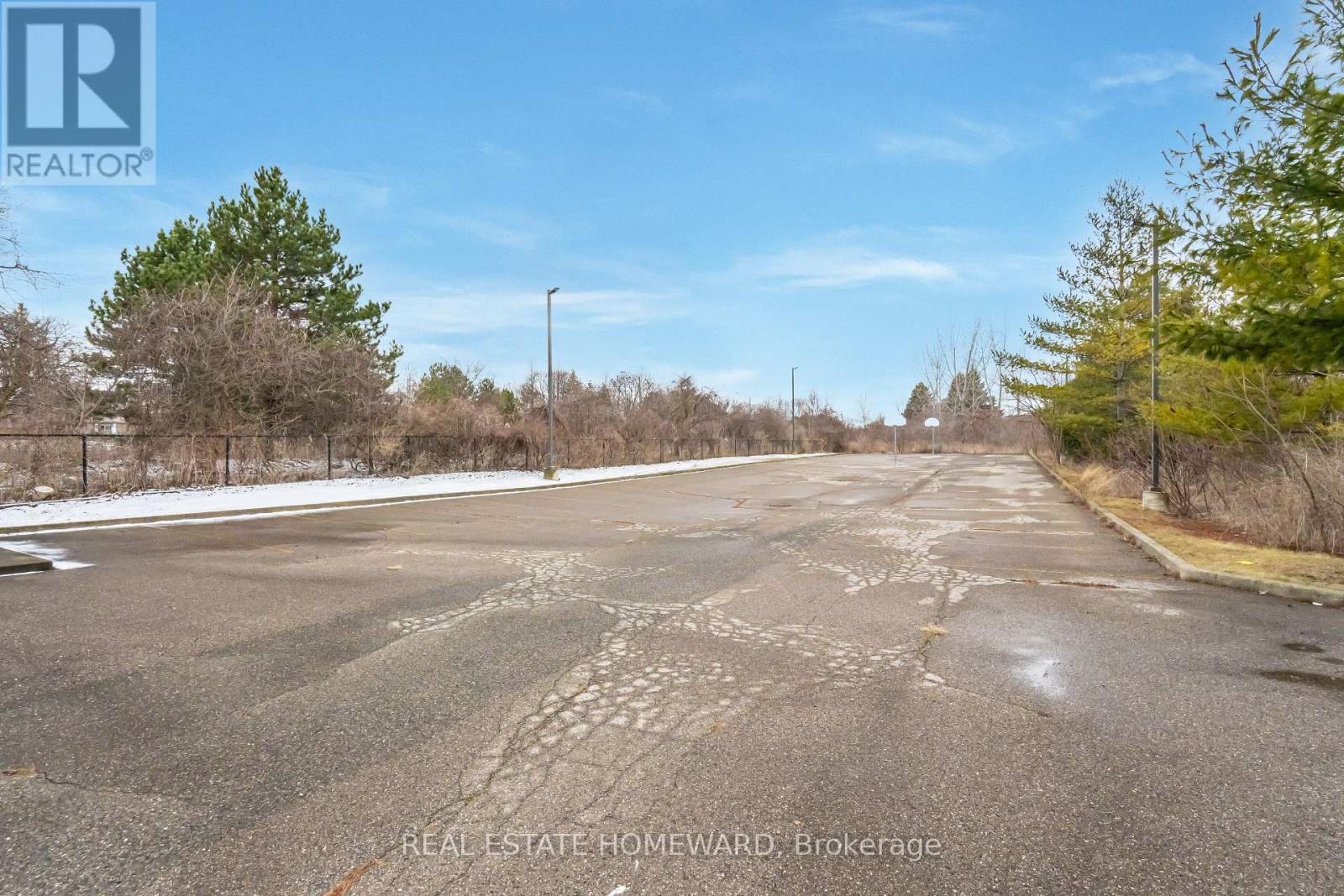 2 Morningview Trail, Toronto, Ontario  M1B 5A8 - Photo 8 - E12270241