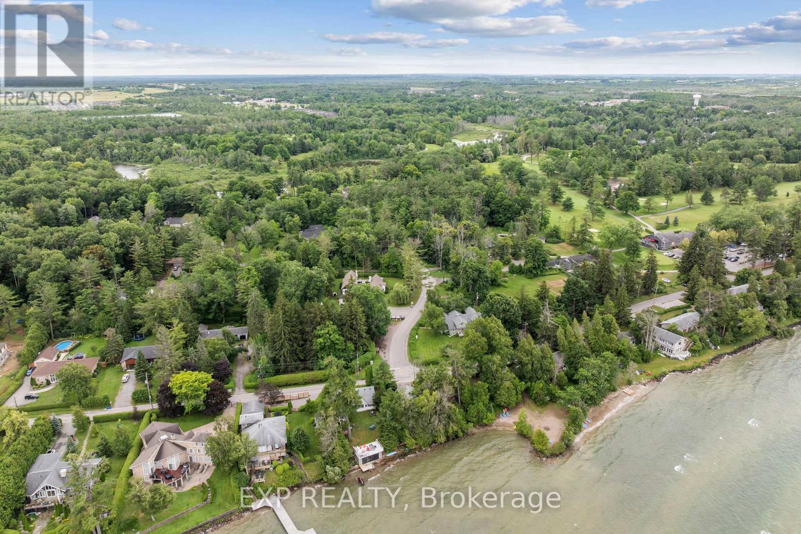 Property at 10 MAPLEWOOD LANE image 4