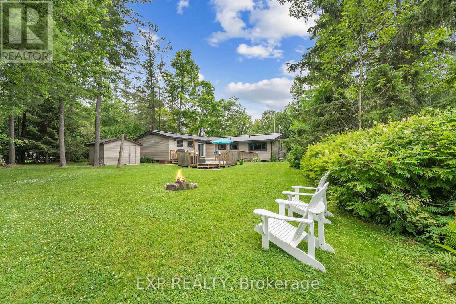 Property at 10 MAPLEWOOD LANE image 3