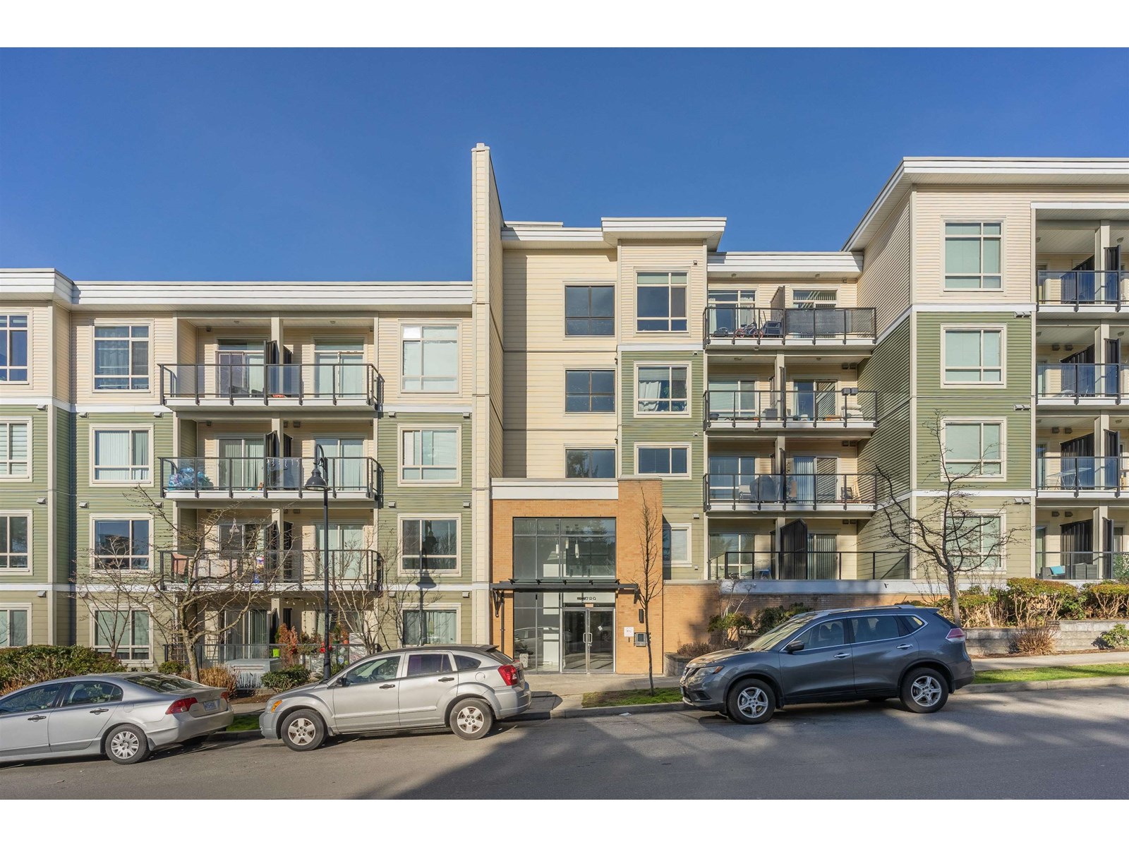 220 13789 107a Avenue, Surrey, British Columbia  V3T 0B8 - Photo 3 - R3024253