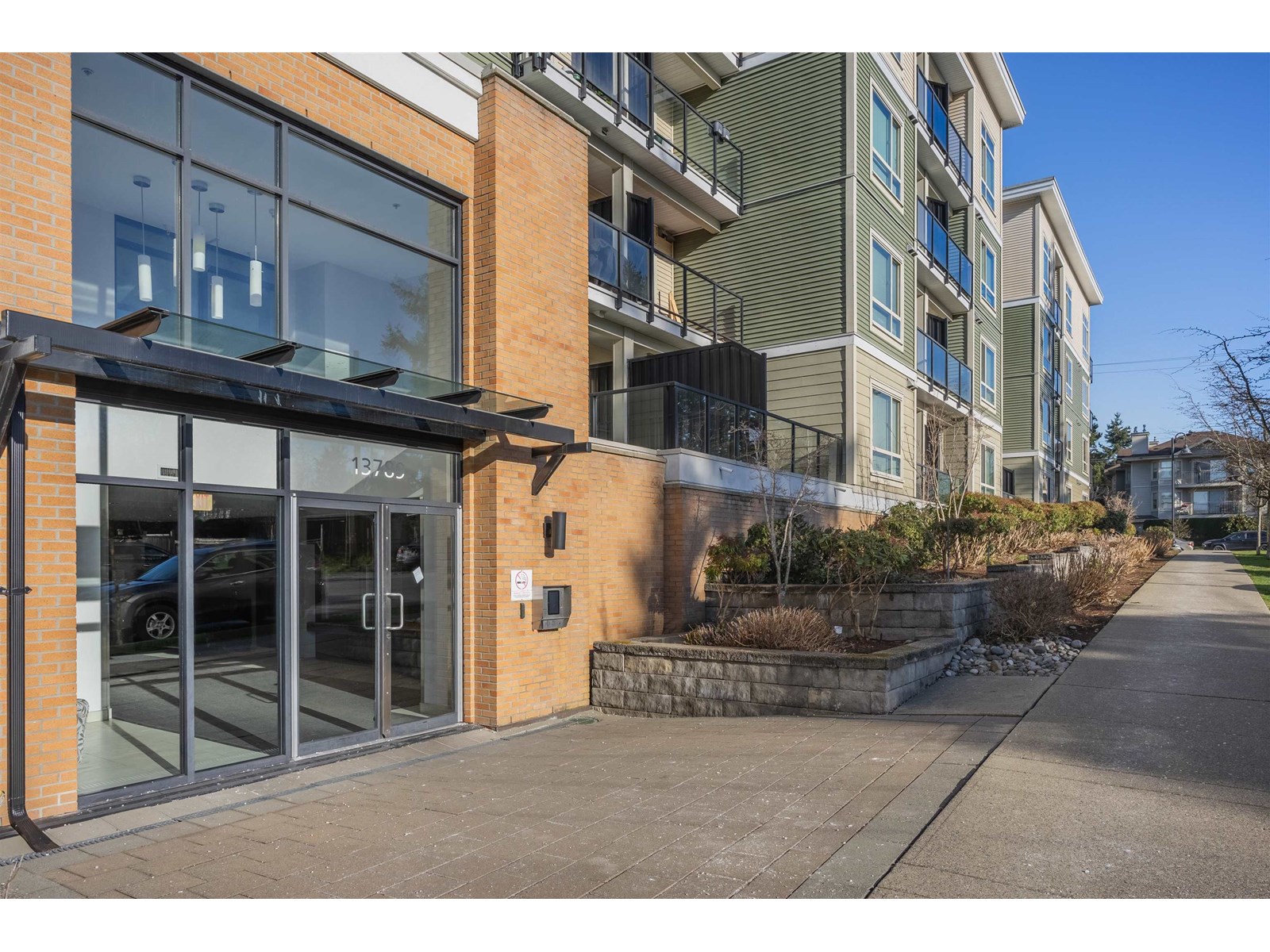 220 13789 107a Avenue, Surrey, British Columbia  V3T 0B8 - Photo 2 - R3024253
