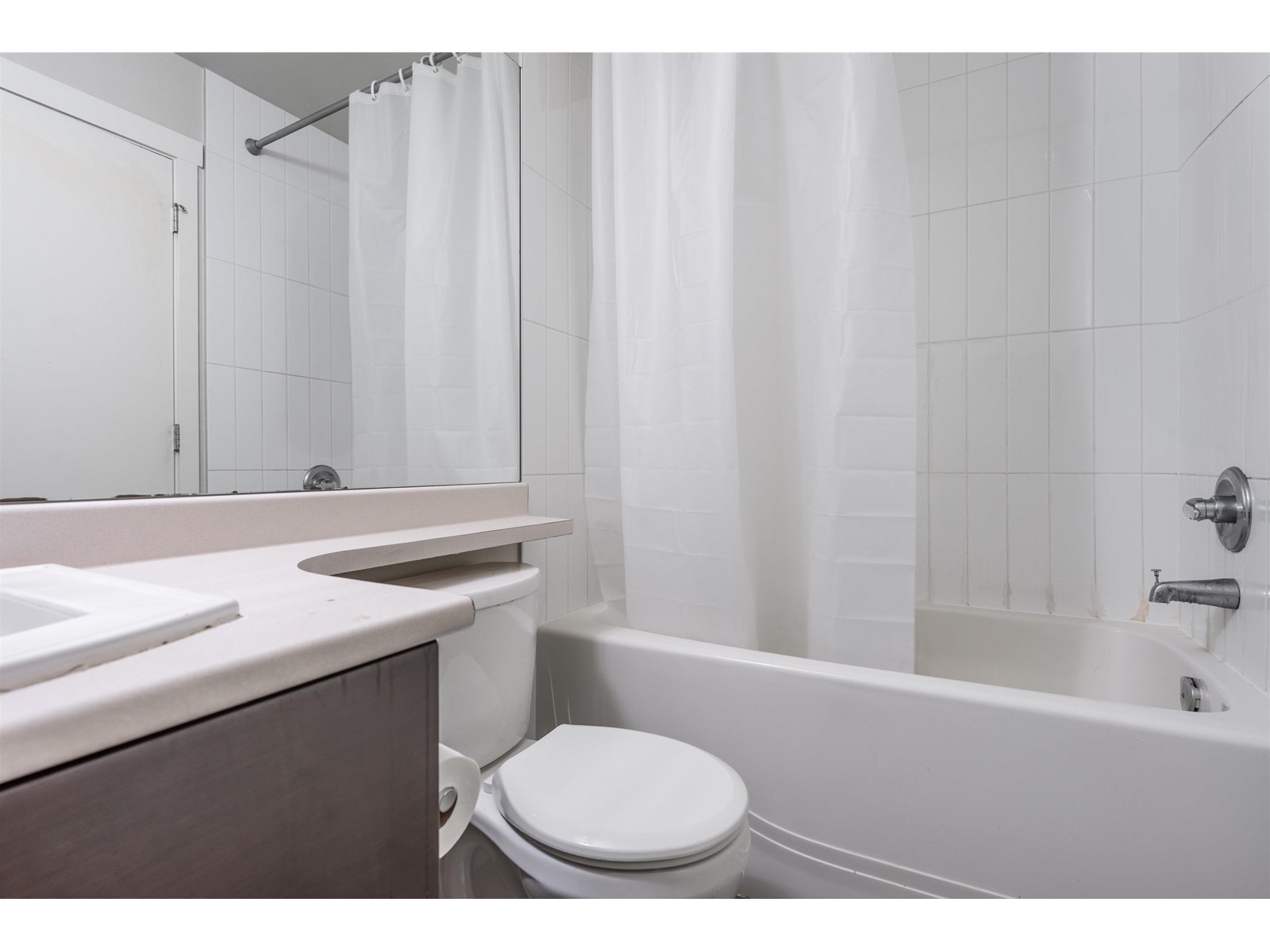 220 13789 107a Avenue, Surrey, British Columbia  V3T 0B8 - Photo 22 - R3024253