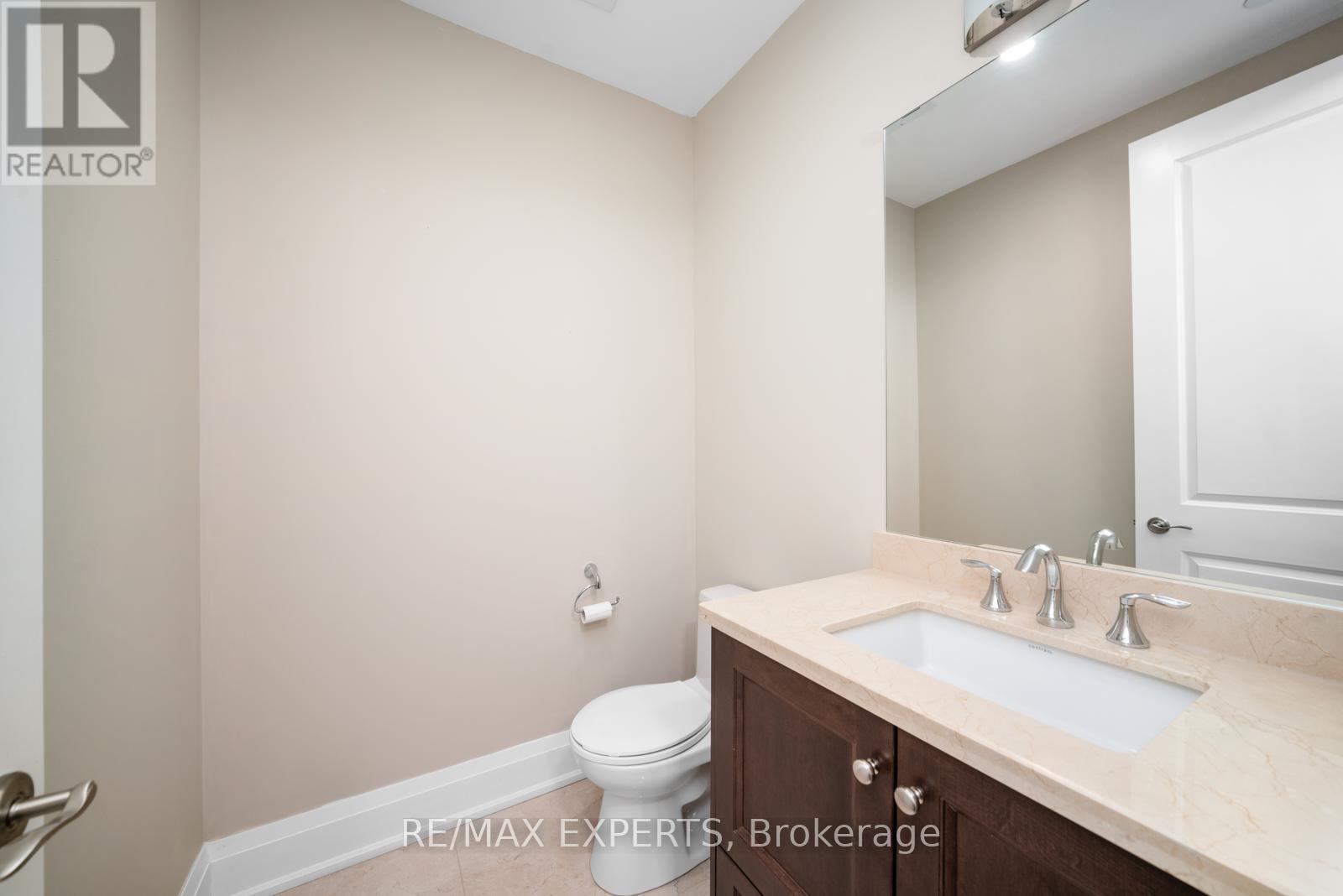 317 - 9909 Pine Valley Drive, Vaughan, Ontario  L4L 1A6 - Photo 13 - N12270280