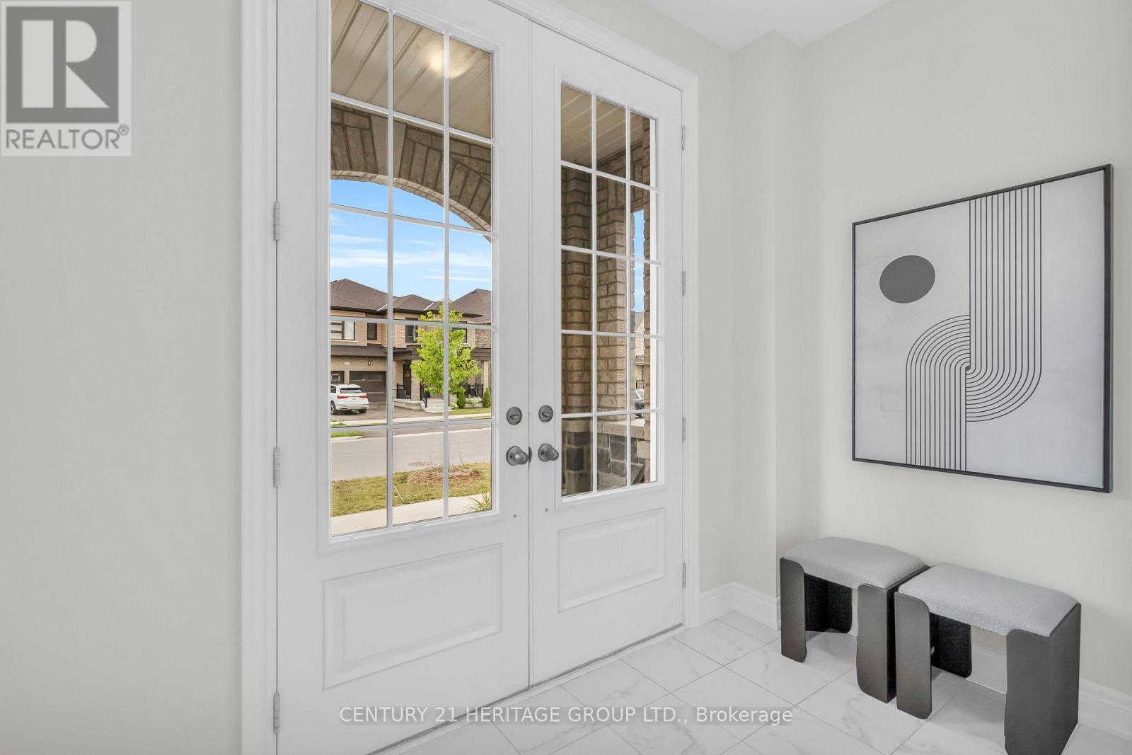 Property at 69 STRATHGREEN LANE image 3