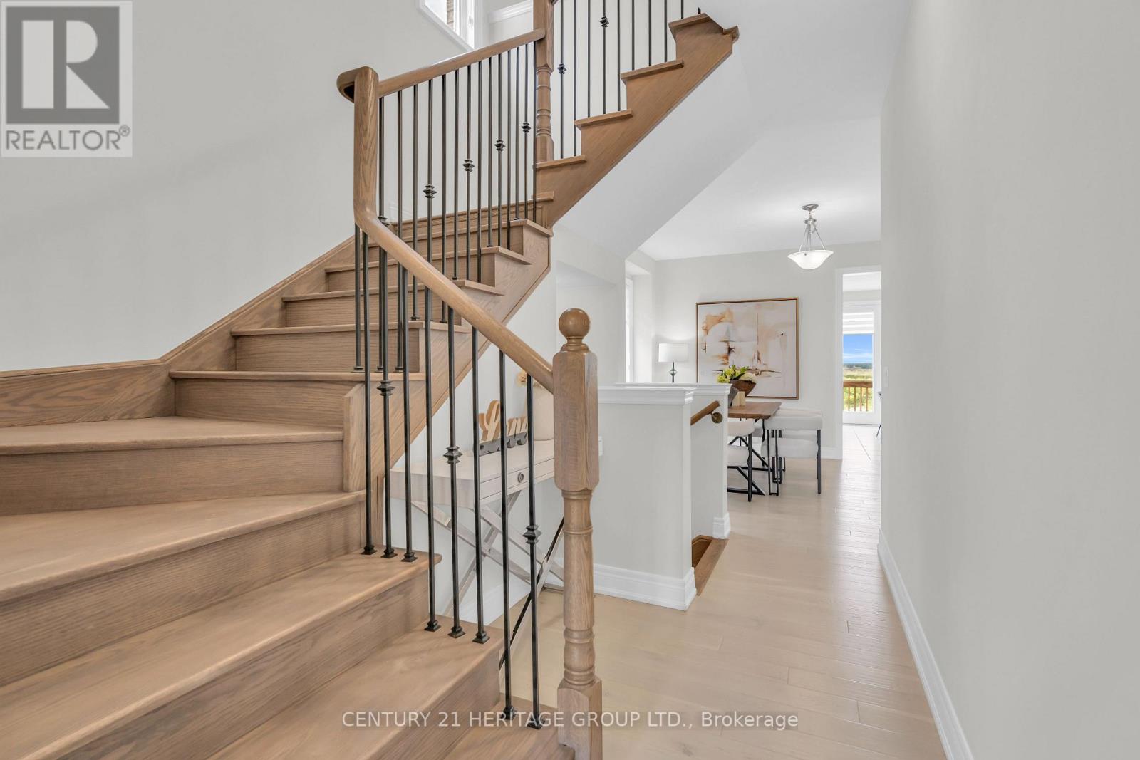 Property at 69 STRATHGREEN LANE image 4