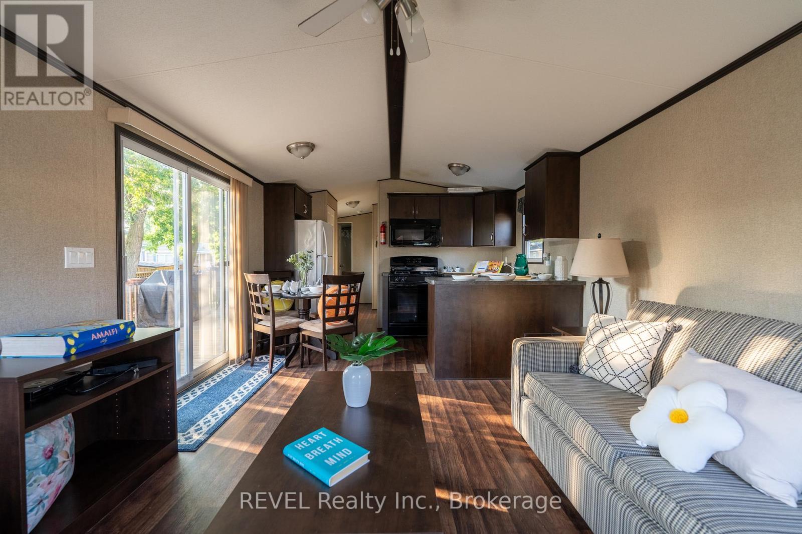 358 - 1501 Line 8 Road, Niagara-On-The-Lake, Ontario  L0S 1J0 - Photo 12 - X12270492