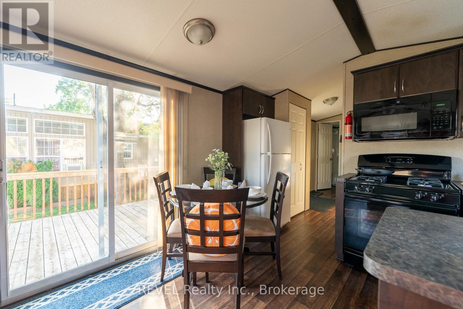 358 - 1501 Line 8 Road, Niagara-On-The-Lake, Ontario  L0S 1J0 - Photo 13 - X12270492