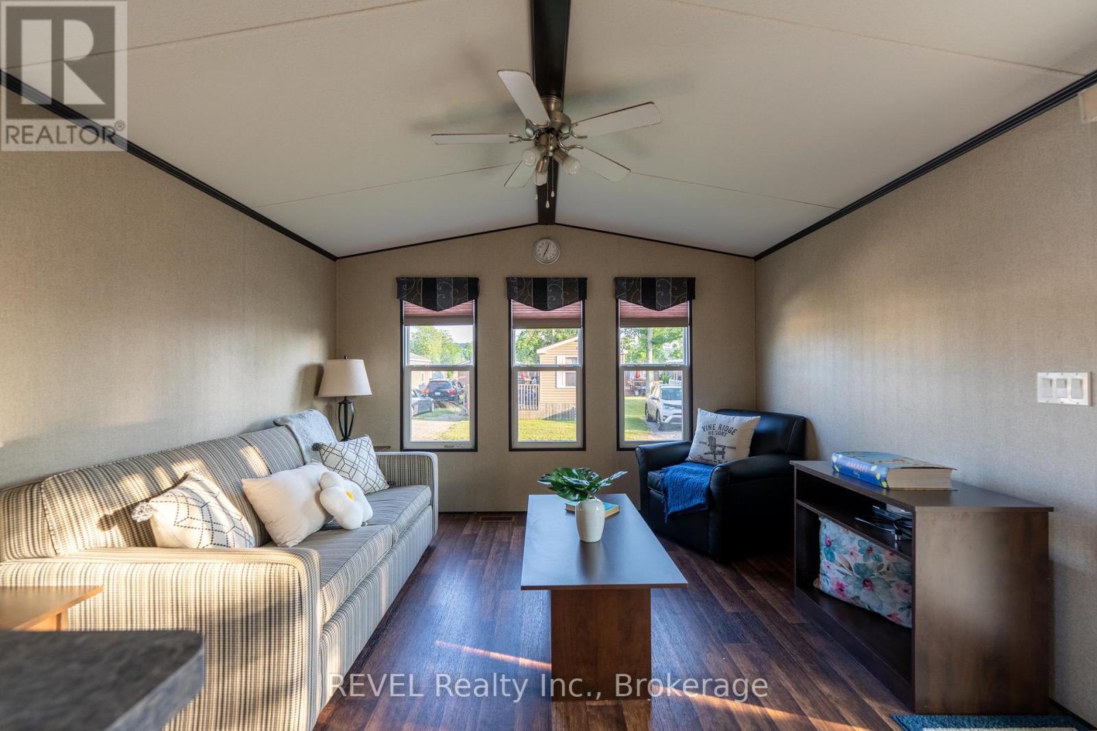 358 - 1501 Line 8 Road, Niagara-On-The-Lake, Ontario  L0S 1J0 - Photo 16 - X12270492