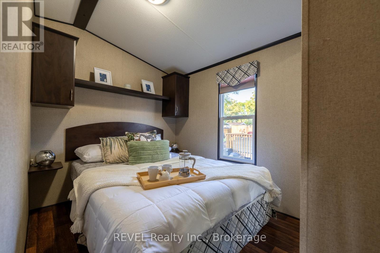 358 - 1501 Line 8 Road, Niagara-On-The-Lake, Ontario  L0S 1J0 - Photo 18 - X12270492