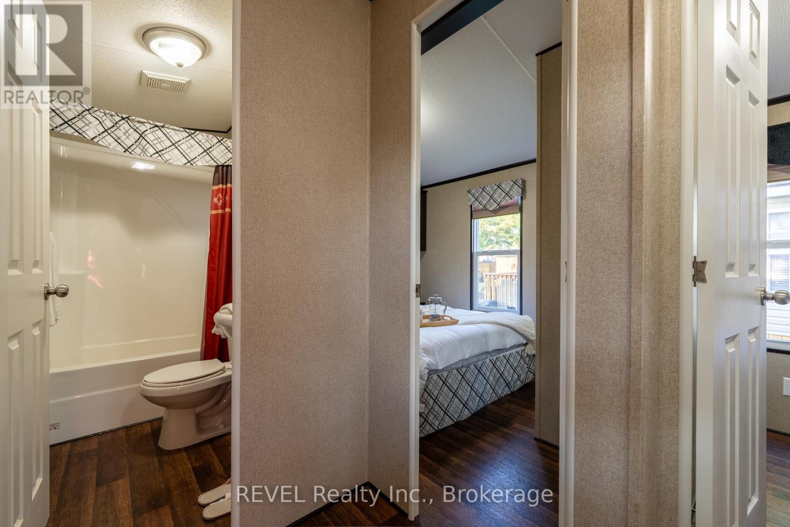 358 - 1501 Line 8 Road, Niagara-On-The-Lake, Ontario  L0S 1J0 - Photo 21 - X12270492