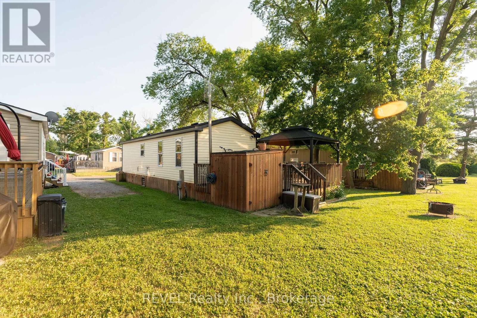 358 - 1501 Line 8 Road, Niagara-On-The-Lake, Ontario  L0S 1J0 - Photo 7 - X12270492