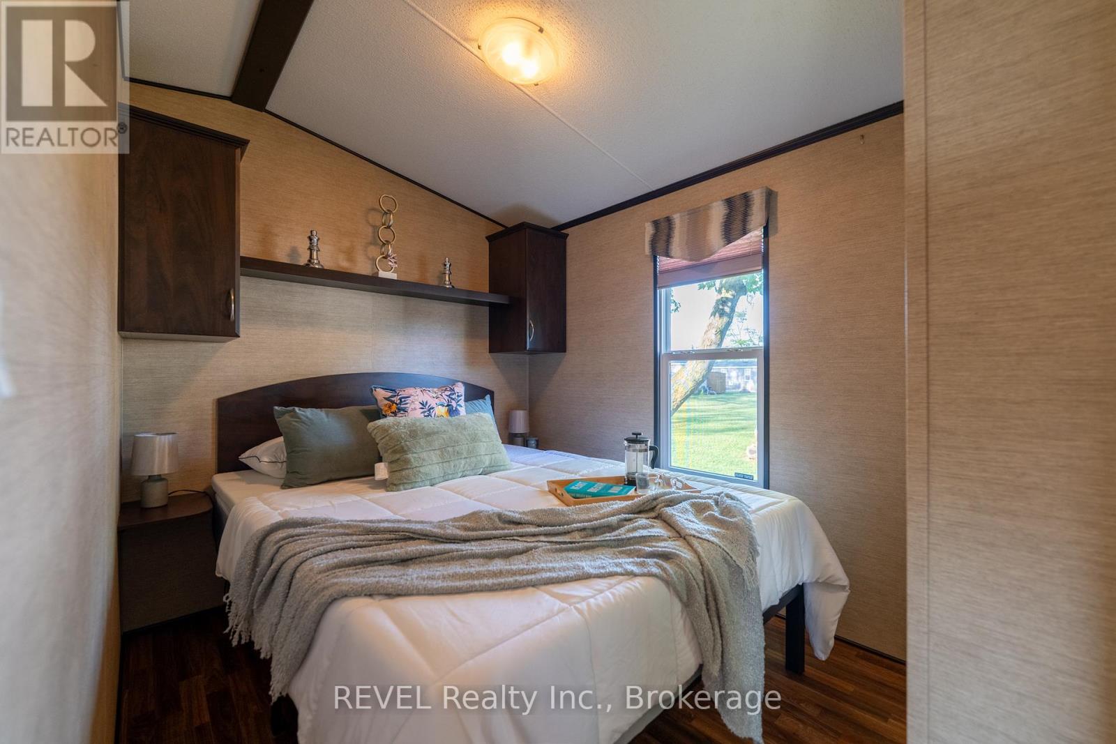 342 - 1501 Line 8 Road, Niagara-On-The-Lake, Ontario  L0S 1J0 - Photo 15 - X12270494