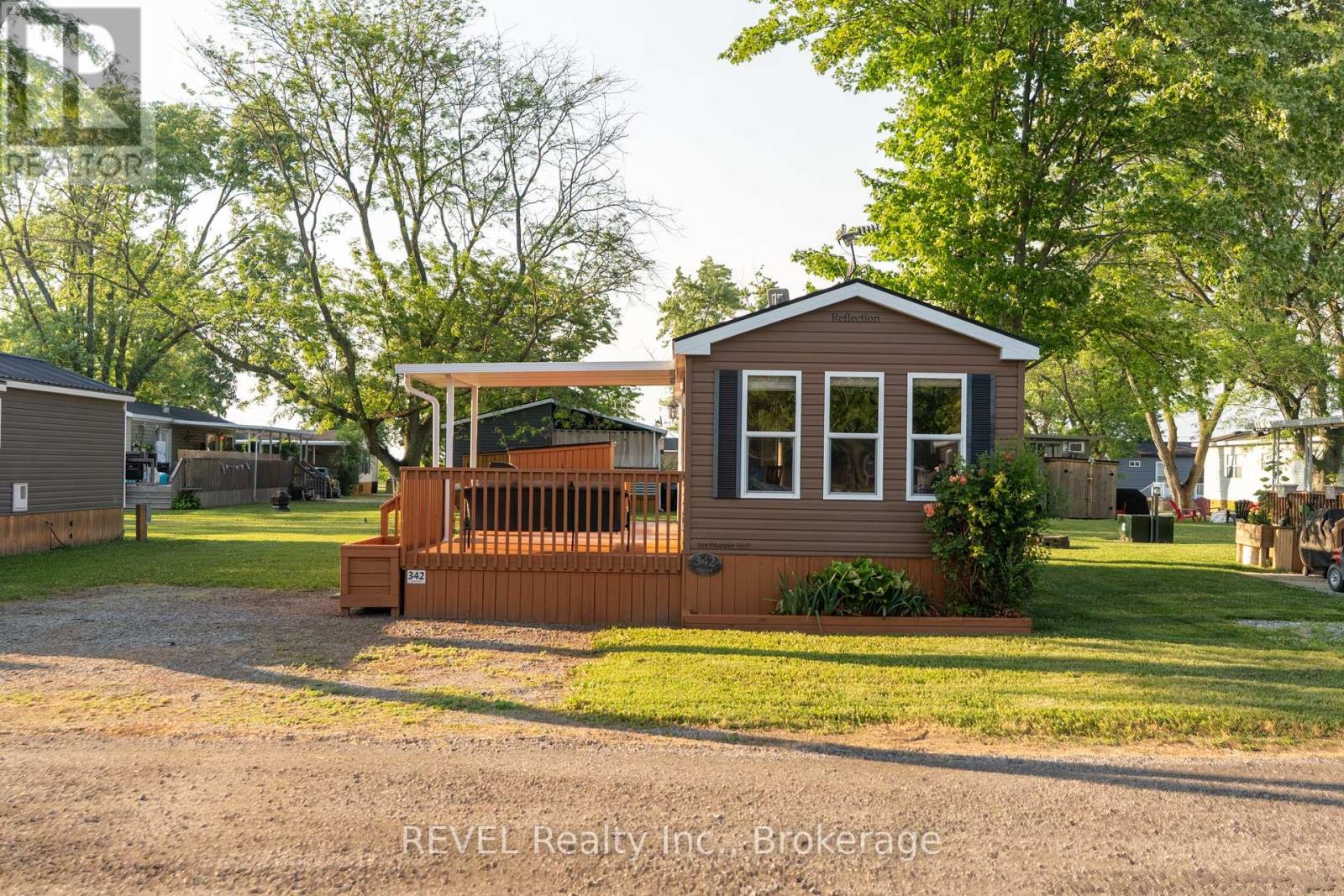 342 - 1501 Line 8 Road, Niagara-On-The-Lake, Ontario  L0S 1J0 - Photo 2 - X12270494