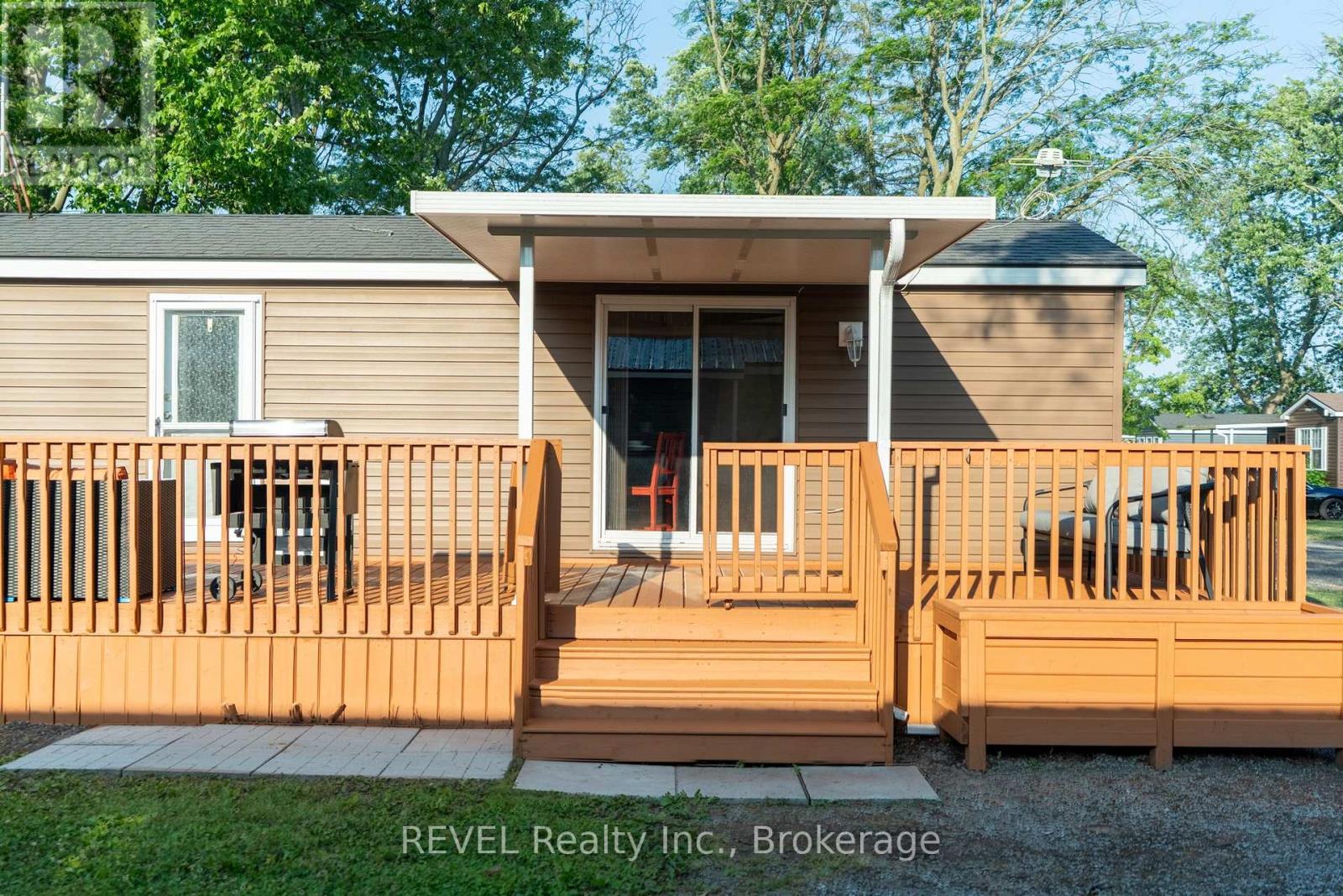 342 - 1501 Line 8 Road, Niagara-On-The-Lake, Ontario  L0S 1J0 - Photo 5 - X12270494
