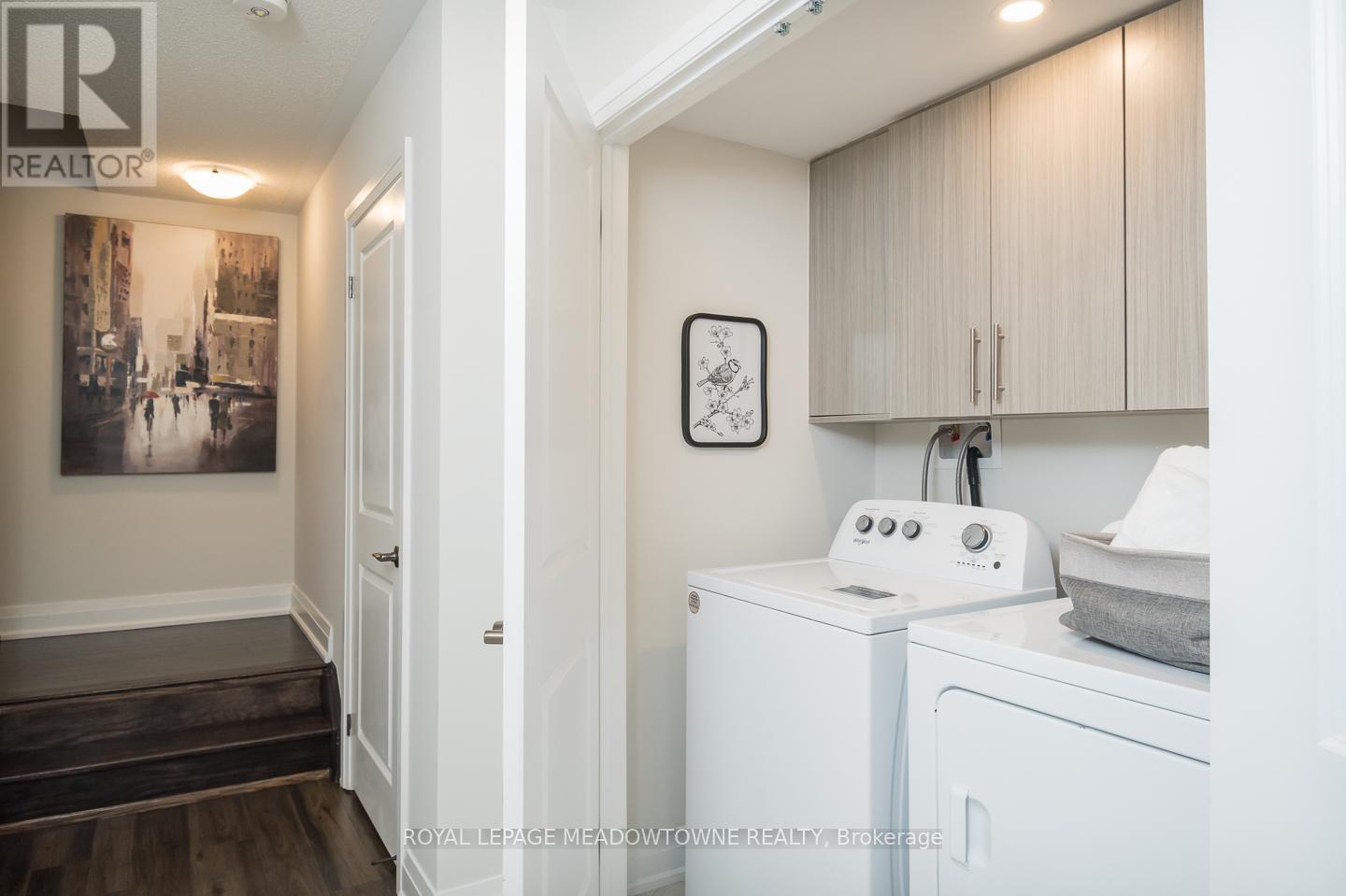 Property at 2476 BADGER CRESCENT image 4
