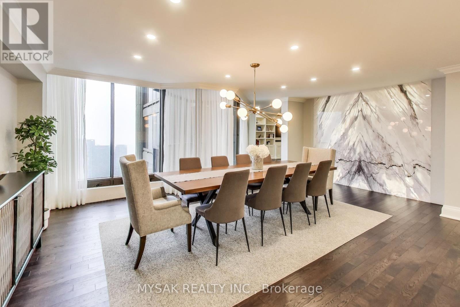 Property at 4504 - 2045 LAKE SHORE BOULEVARD W image 2