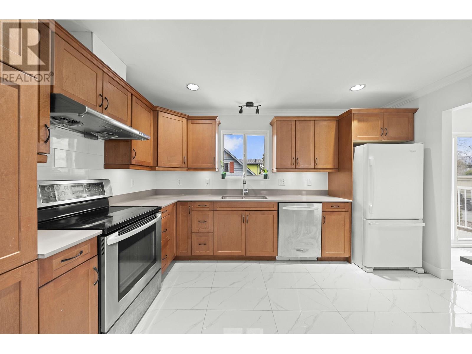 Property at 23095 117 AVENUE image 5