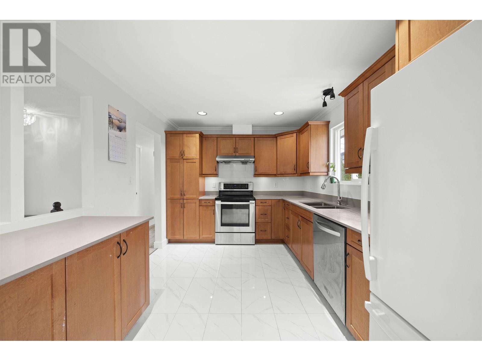 23095 117 Avenue, Maple Ridge, British Columbia  V2X 2K3 - Photo 6 - R3024272