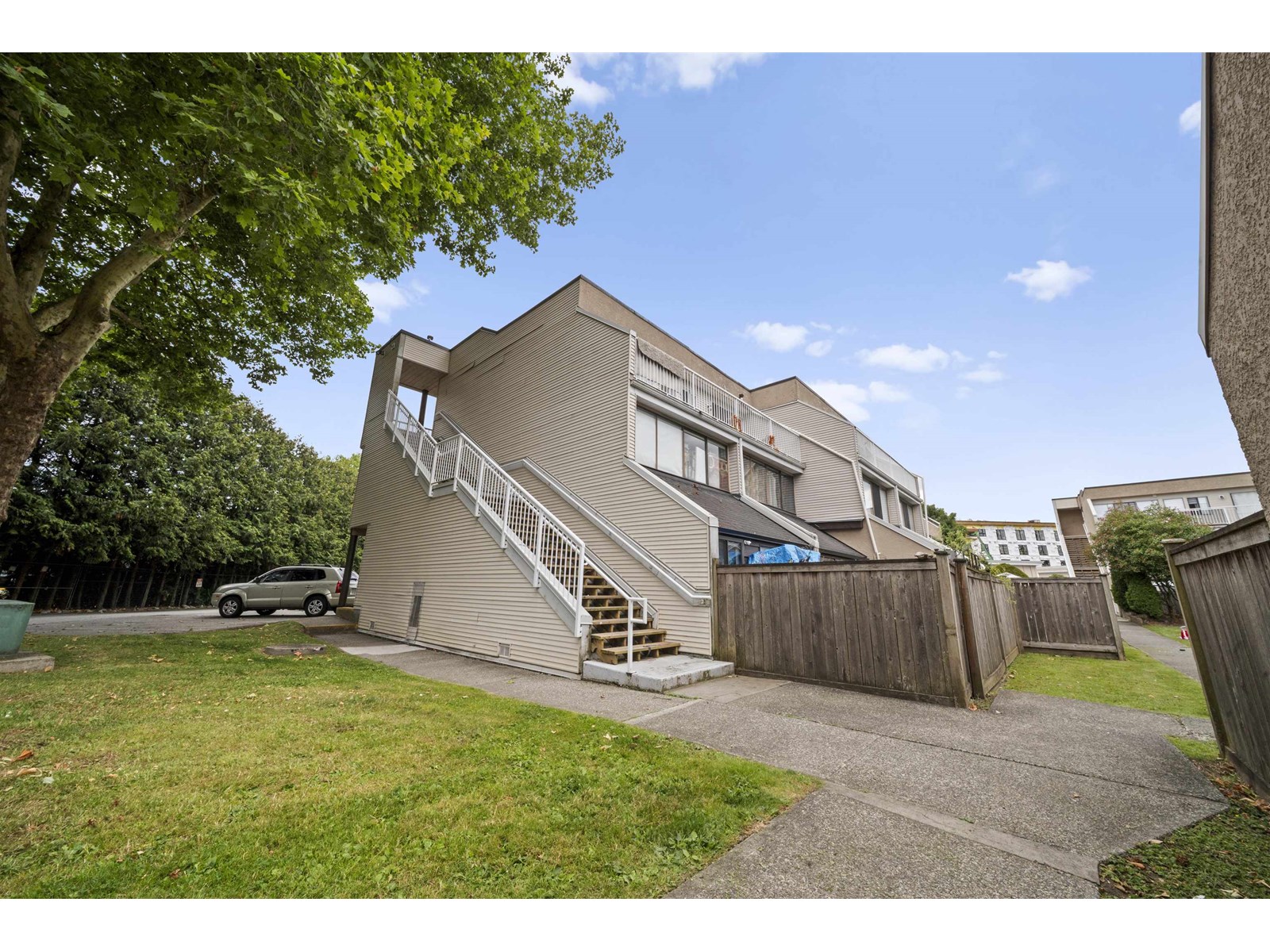 Property at 55 17708 60 AVENUE image 2