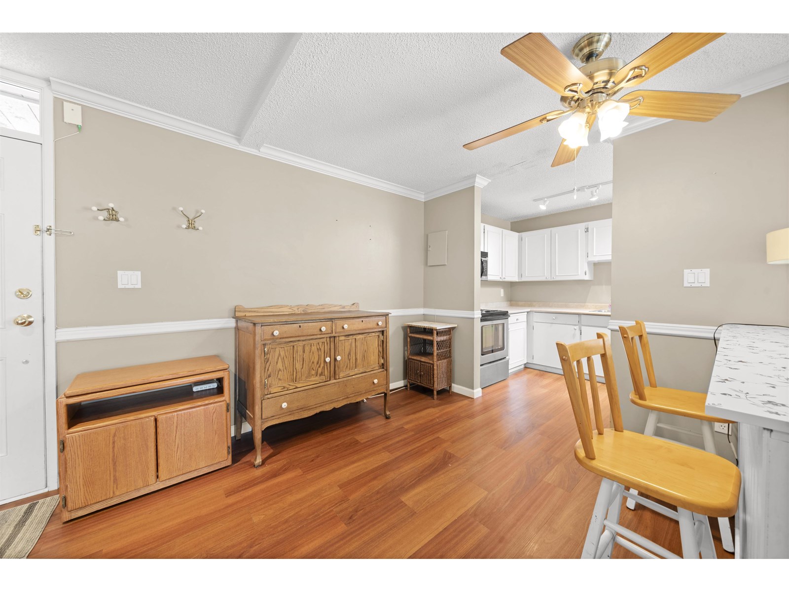 Property at 55 17708 60 AVENUE image 3