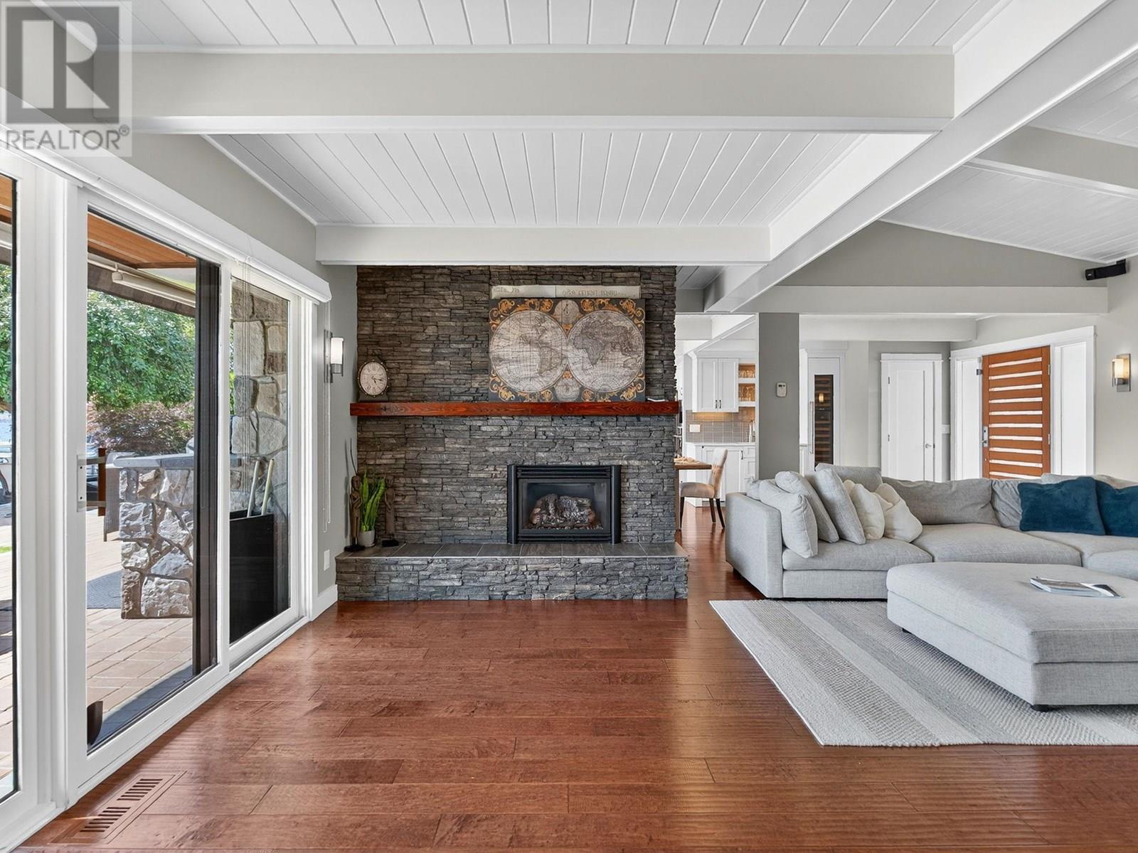 Property at 1661 Pritchard Drive image 4