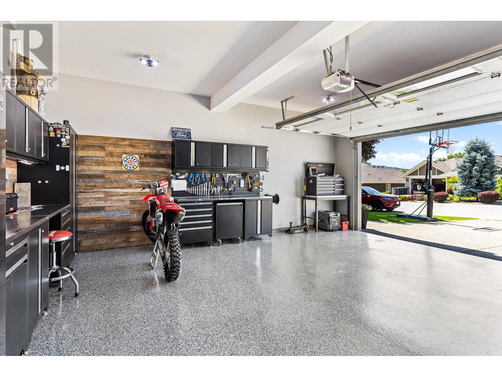 1441 Black Mountain Crescent, Kelowna, British Columbia  V1P 1P6 - Photo 17 - 10354978