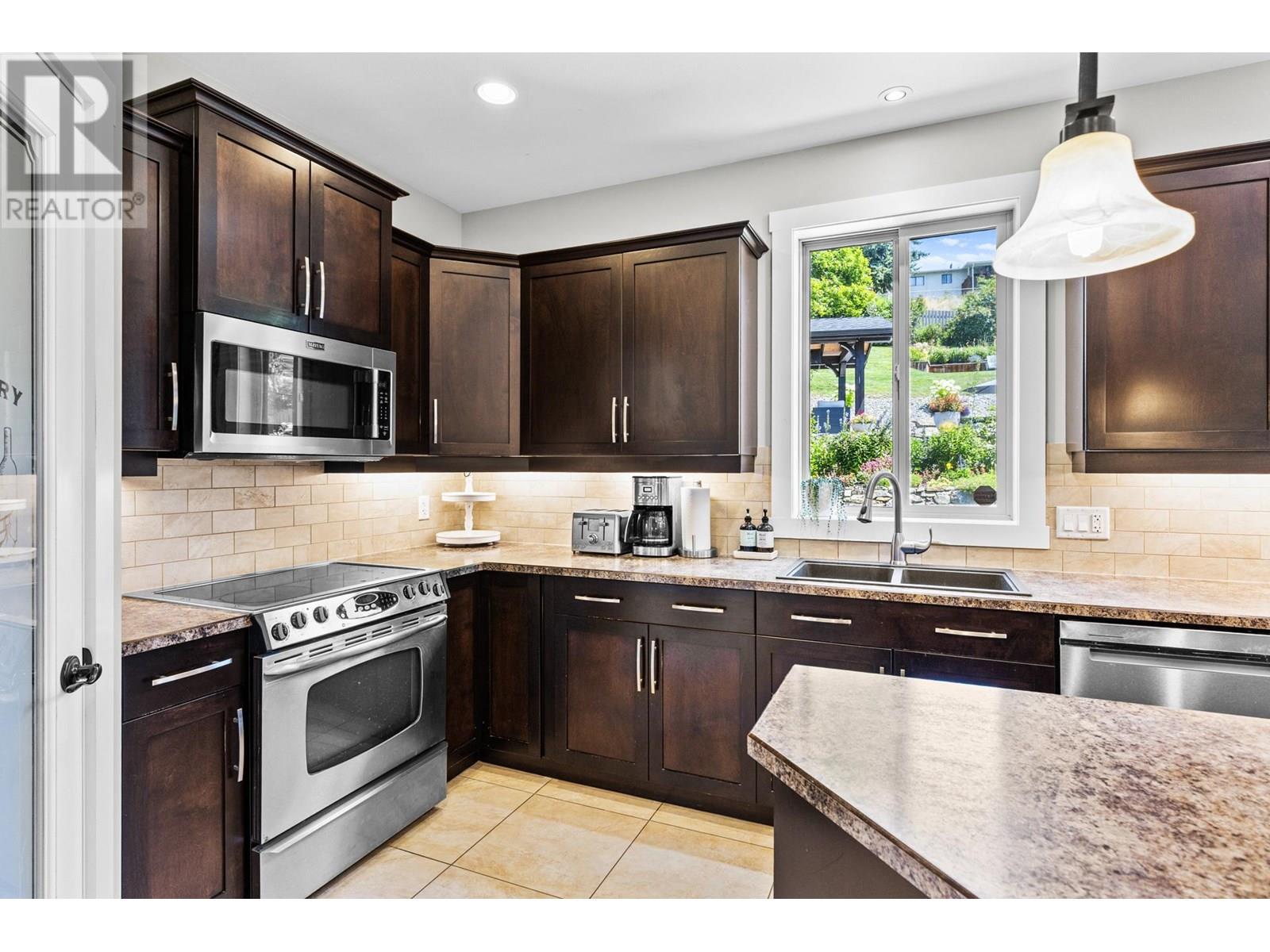 1441 Black Mountain Crescent, Kelowna, British Columbia  V1P 1P6 - Photo 30 - 10354978