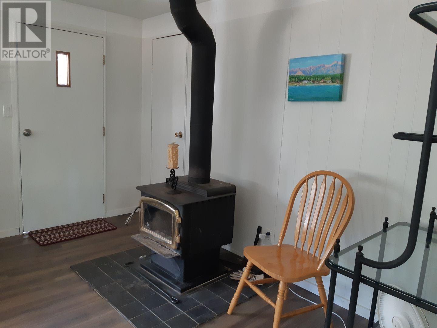 6305 Wasa Lake Park Drive, Wasa, British Columbia  V0B 2K0 - Photo 13 - 10355078