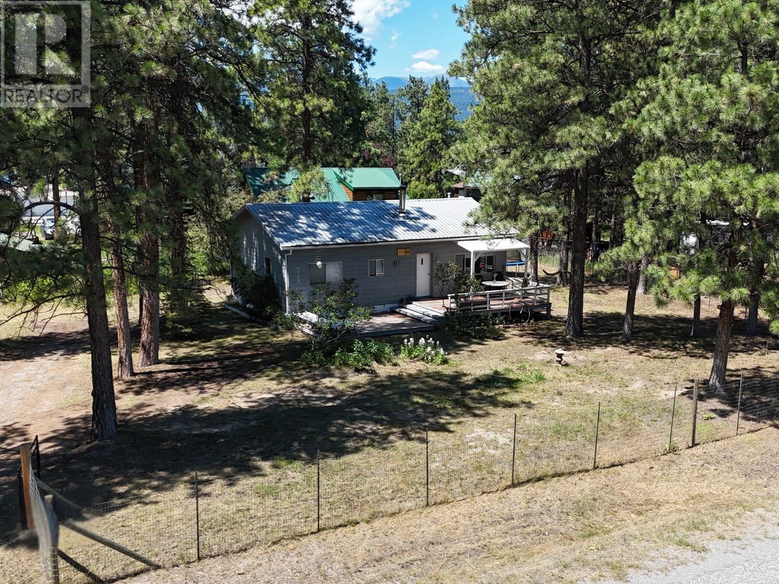 6305 Wasa Lake Park Drive, Wasa, British Columbia  V0B 2K0 - Photo 9 - 10355078