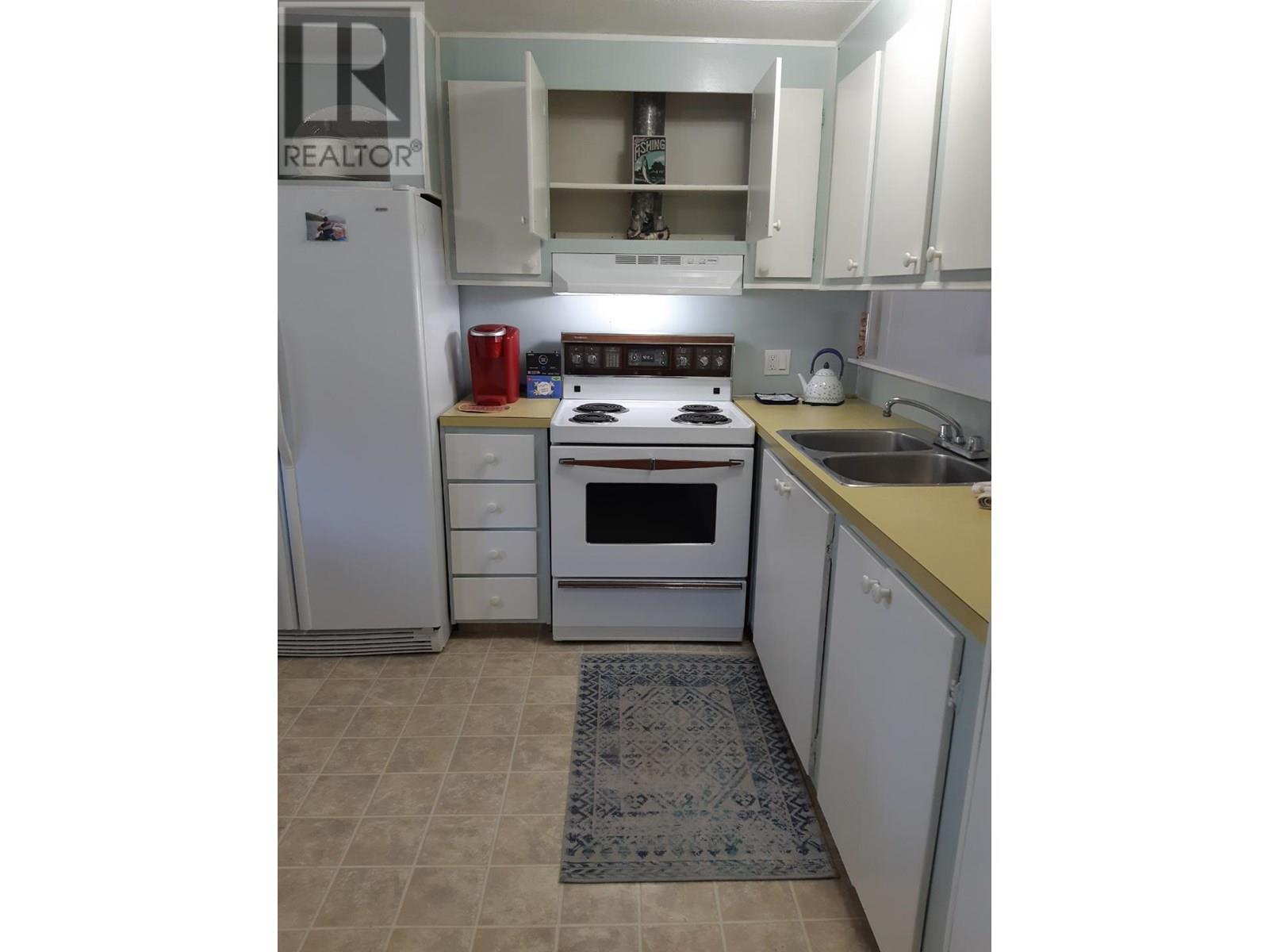6305 Wasa Lake Park Drive, Wasa, British Columbia  V0B 2K0 - Photo 37 - 10355078