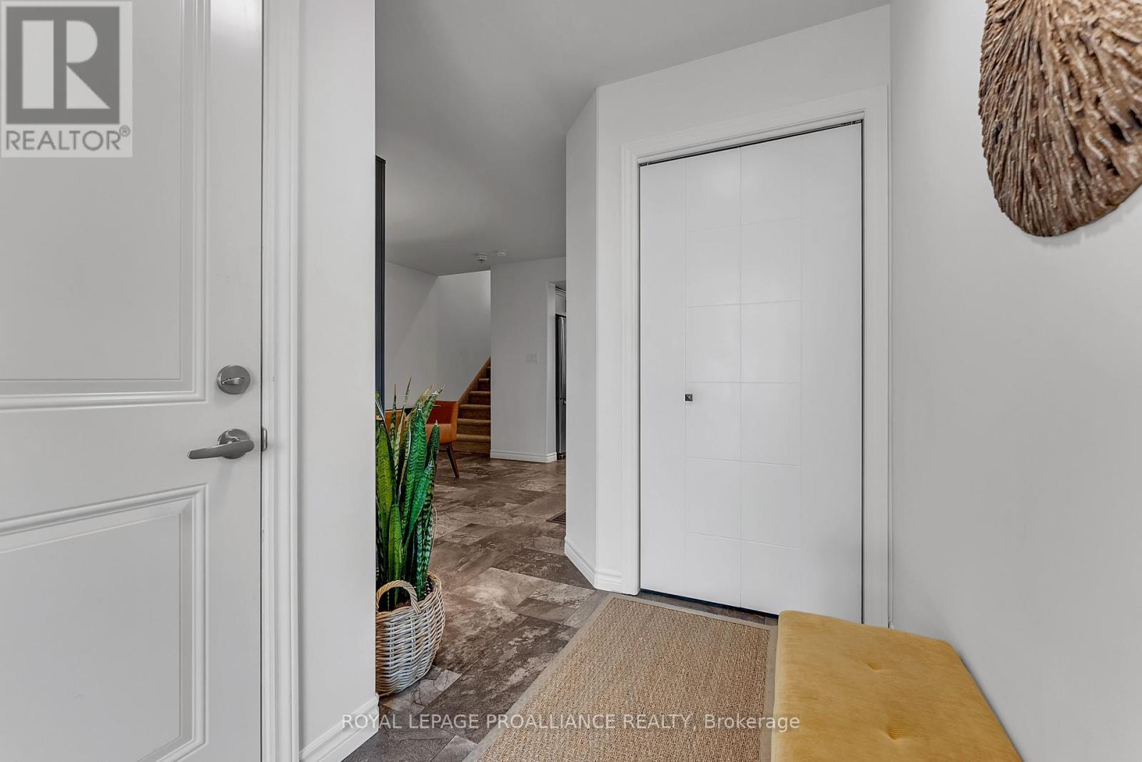 Property at 27 RIDGEWAY PLACE image 4