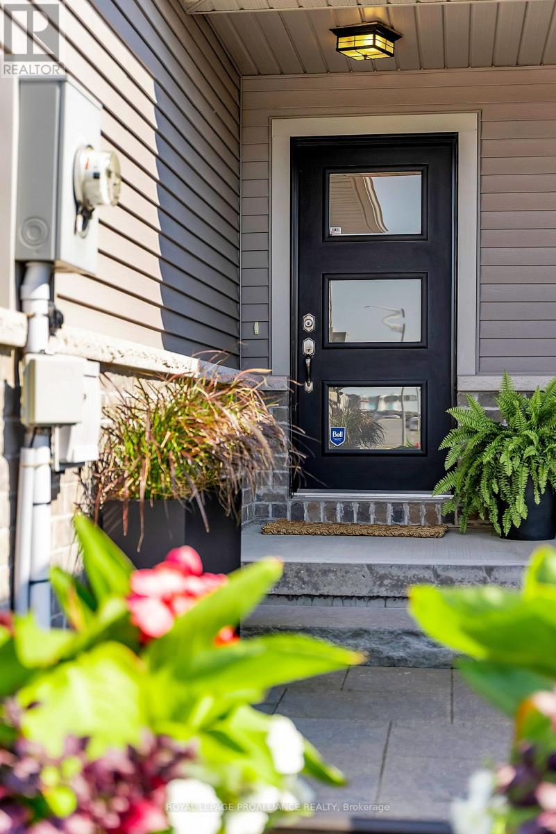 Property at 27 RIDGEWAY PLACE image 3