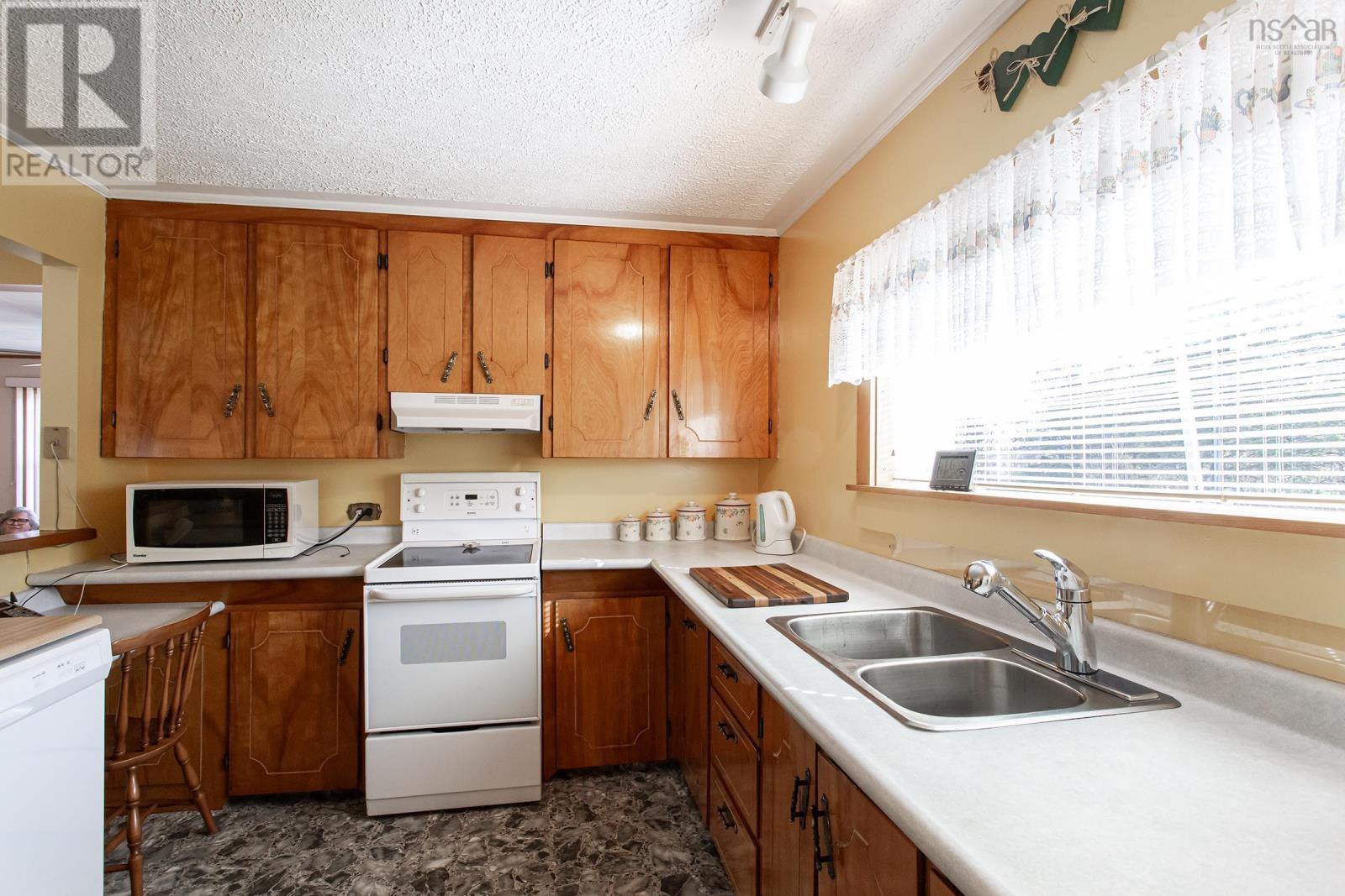 975 Parker Mountain Road, Parkers Cove, Nova Scotia  B0S 1A0 - Photo 14 - 202509215